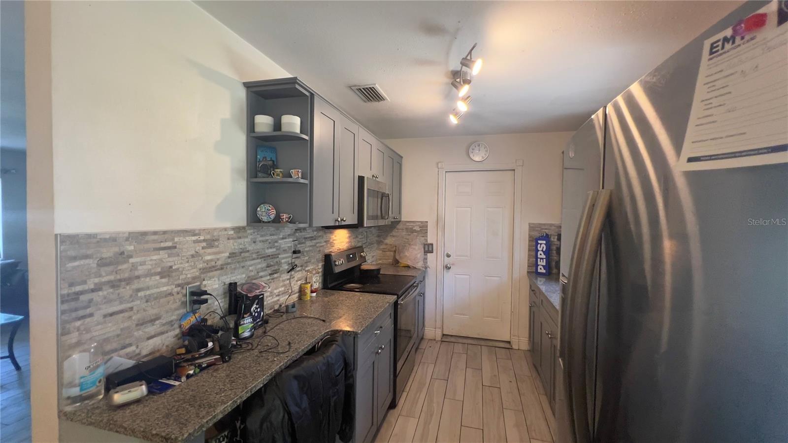 6425 ROSEWOOD DR, TAMPA, FL, 33615