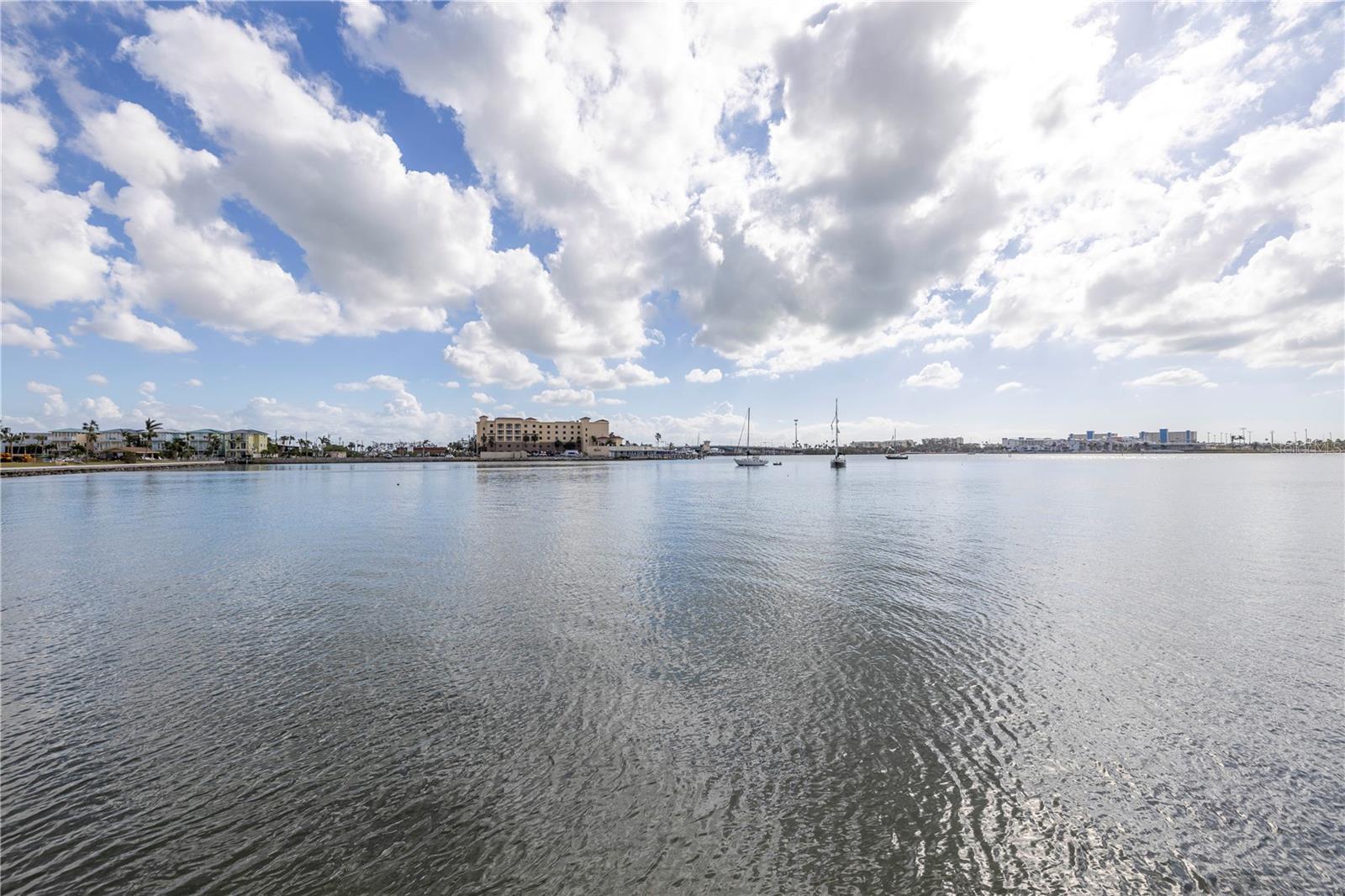 4775 COVE CIR #904, ST PETERSBURG, FL, 33708
