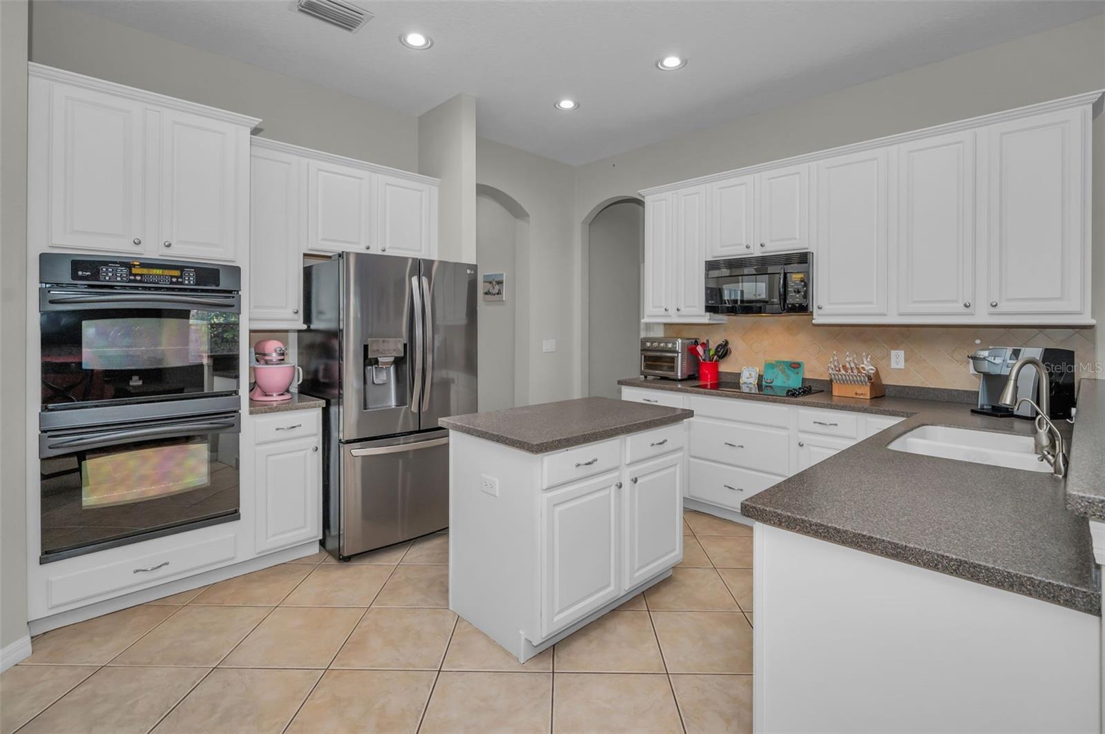 11645 BELLE HAVEN DR, NEW PORT RICHEY, FL, 34654