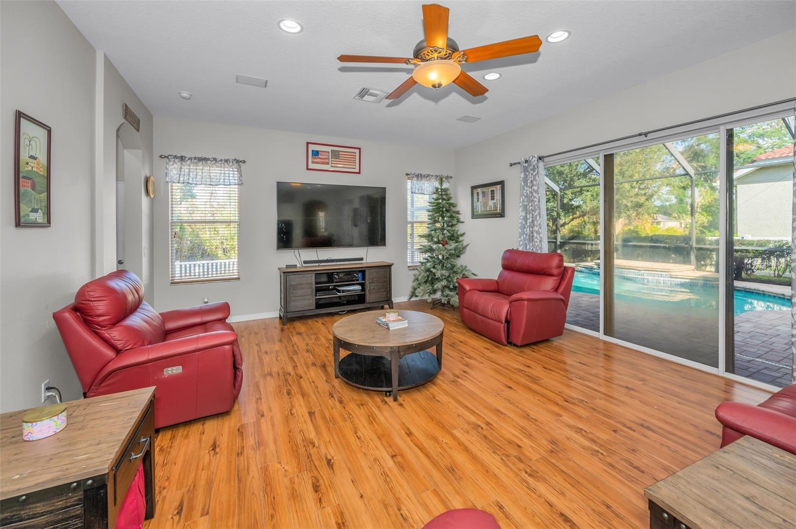 11645 BELLE HAVEN DR, NEW PORT RICHEY, FL, 34654