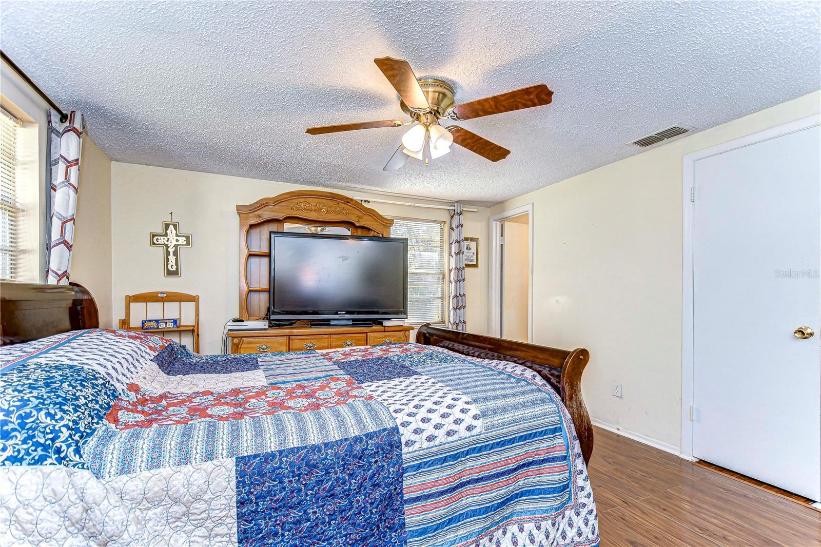 5624 MCCOY CT, ZEPHYRHILLS, FL, 33542