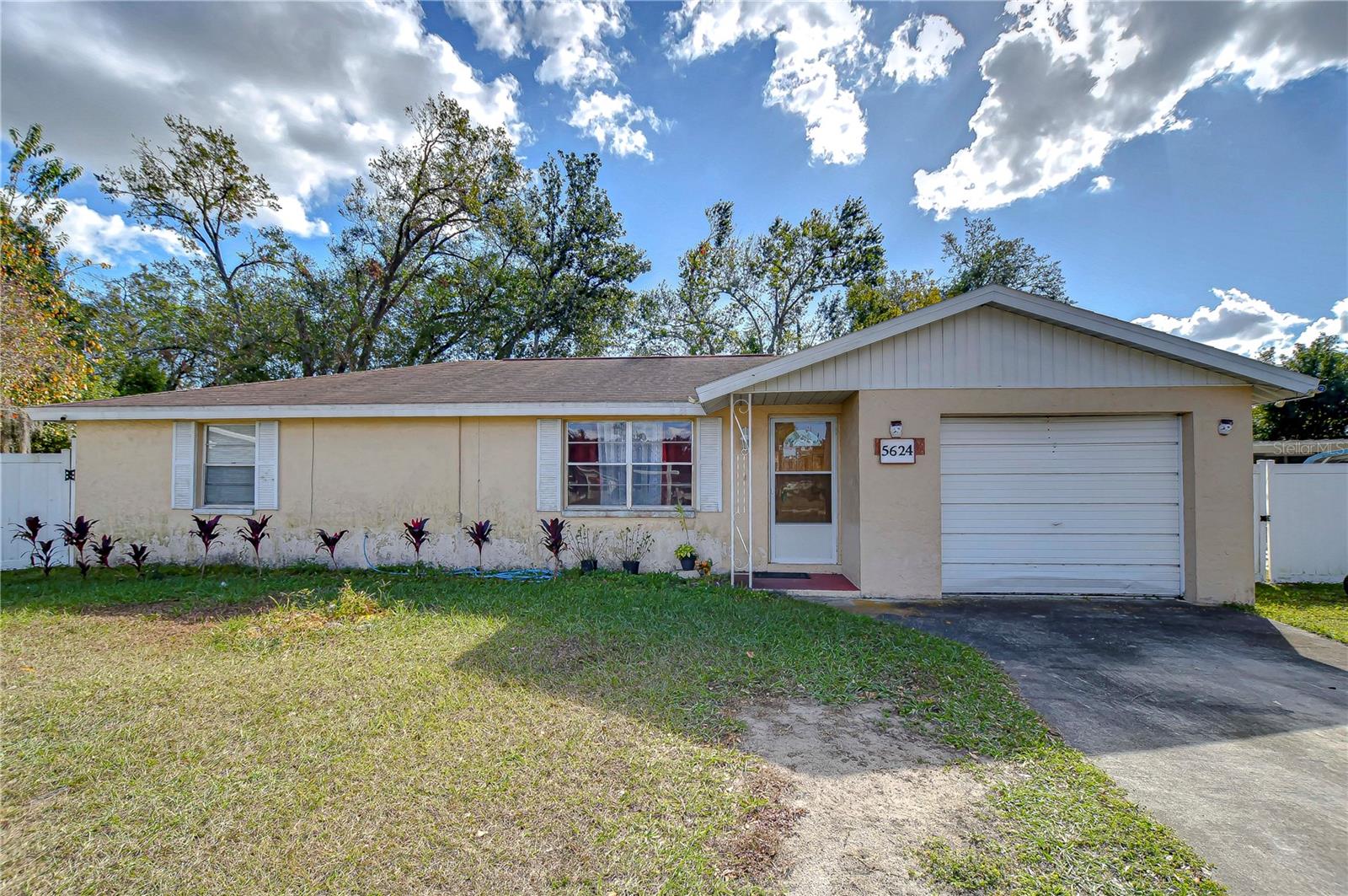 5624 MCCOY CT, ZEPHYRHILLS, FL, 33542