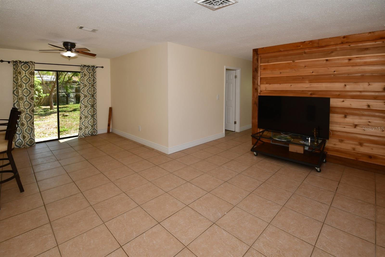 9567 85TH ST, SEMINOLE, FL, 33777