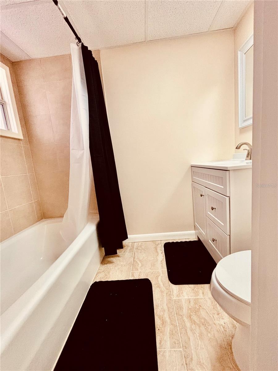 110 W WASHINGTON AVE, DELAND, FL, 32720