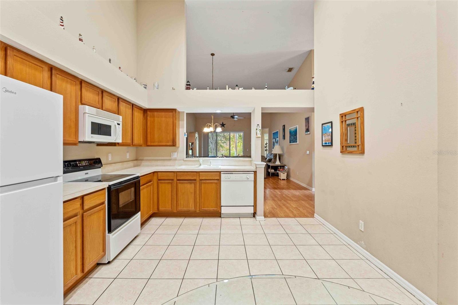 655 SPRING LAKE CIR, TARPON SPRINGS, FL, 34688