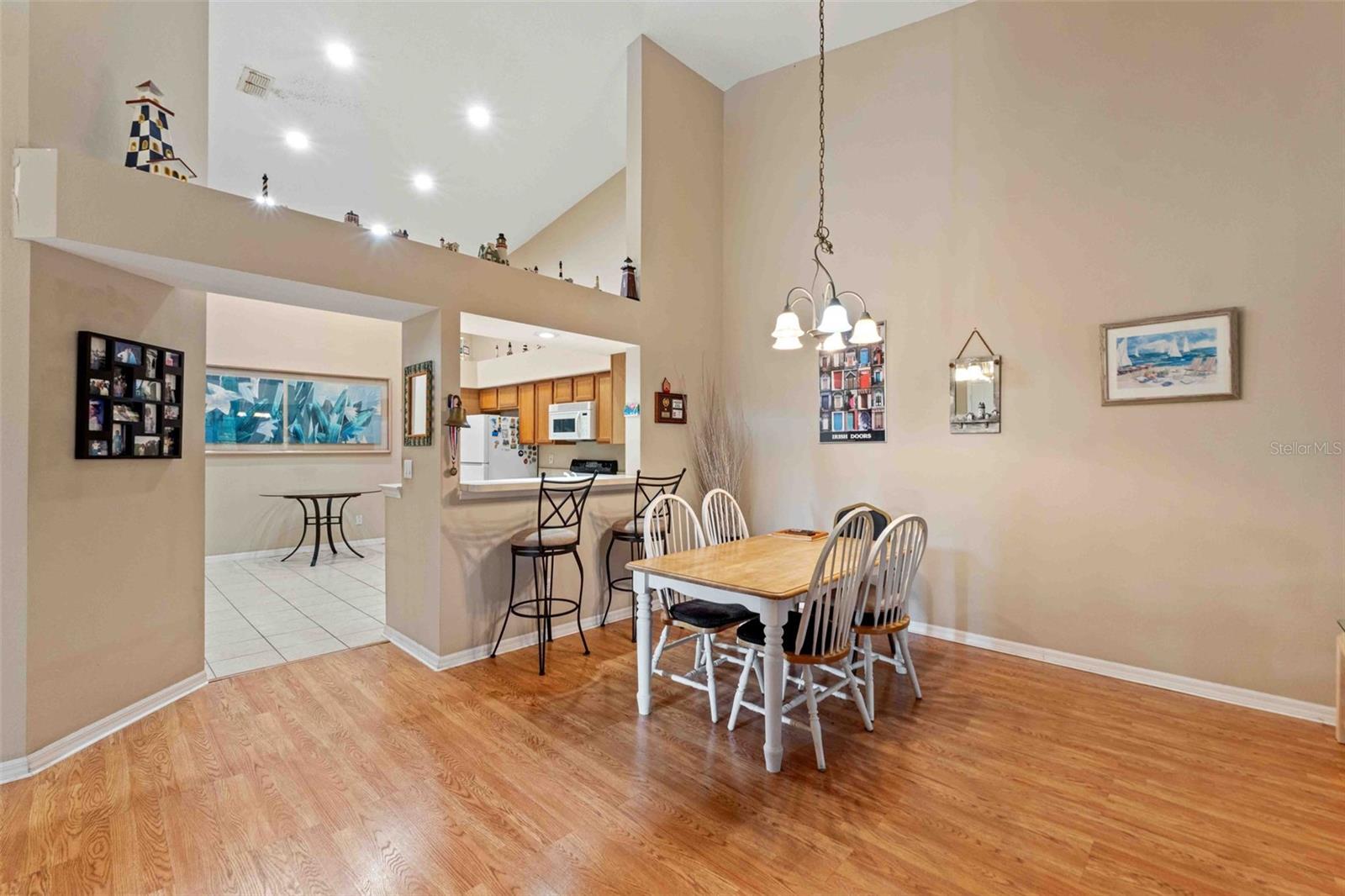 655 SPRING LAKE CIR, TARPON SPRINGS, FL, 34688
