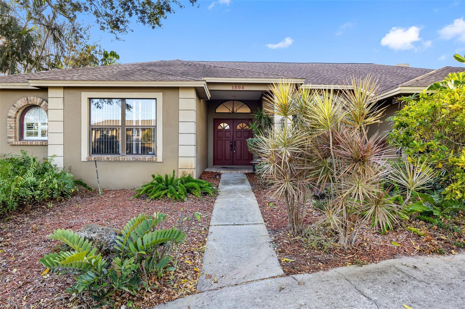 1304 N JASMINE AVE, TARPON SPRINGS, FL, 34689