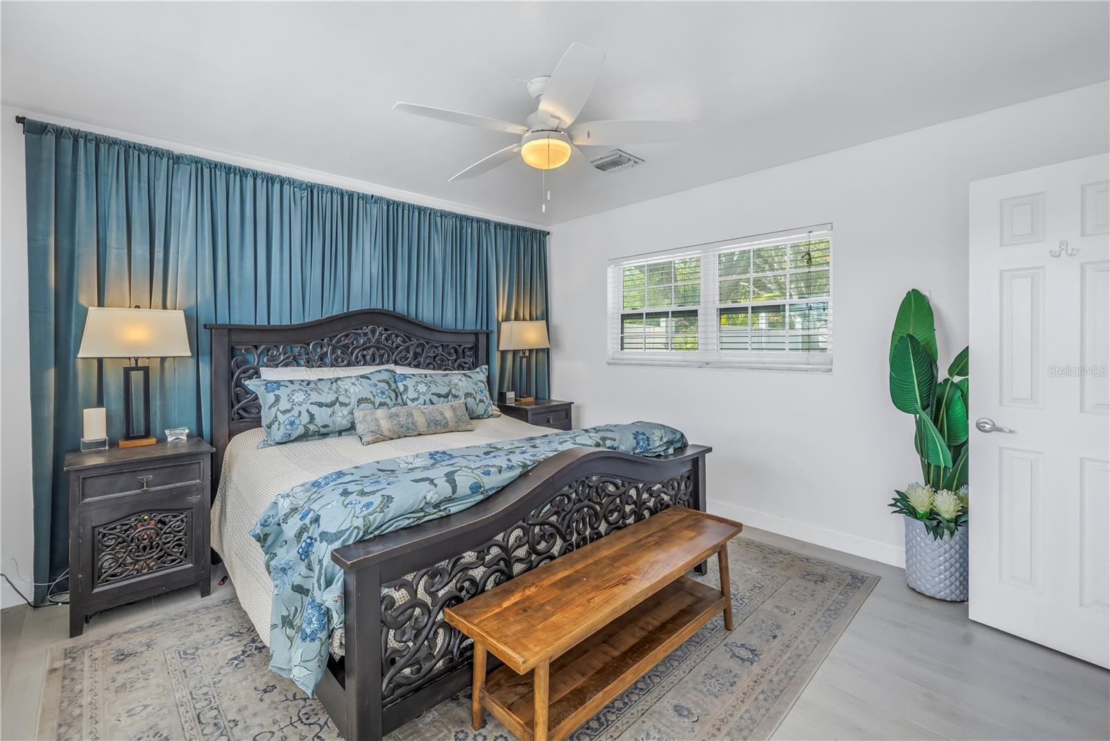 3700 27TH AVE N, ST PETERSBURG, FL, 33713