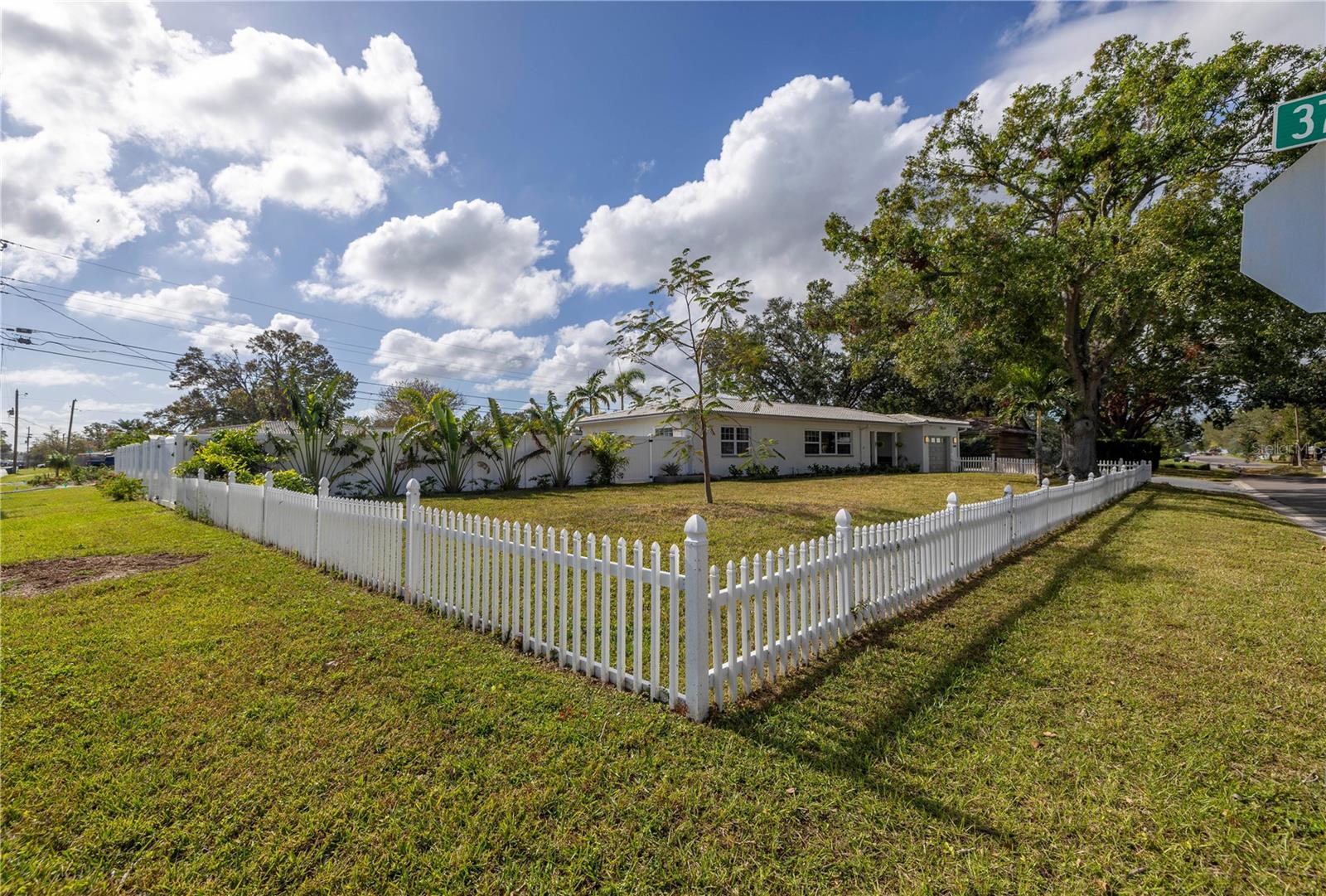 3700 27TH AVE N, ST PETERSBURG, FL, 33713