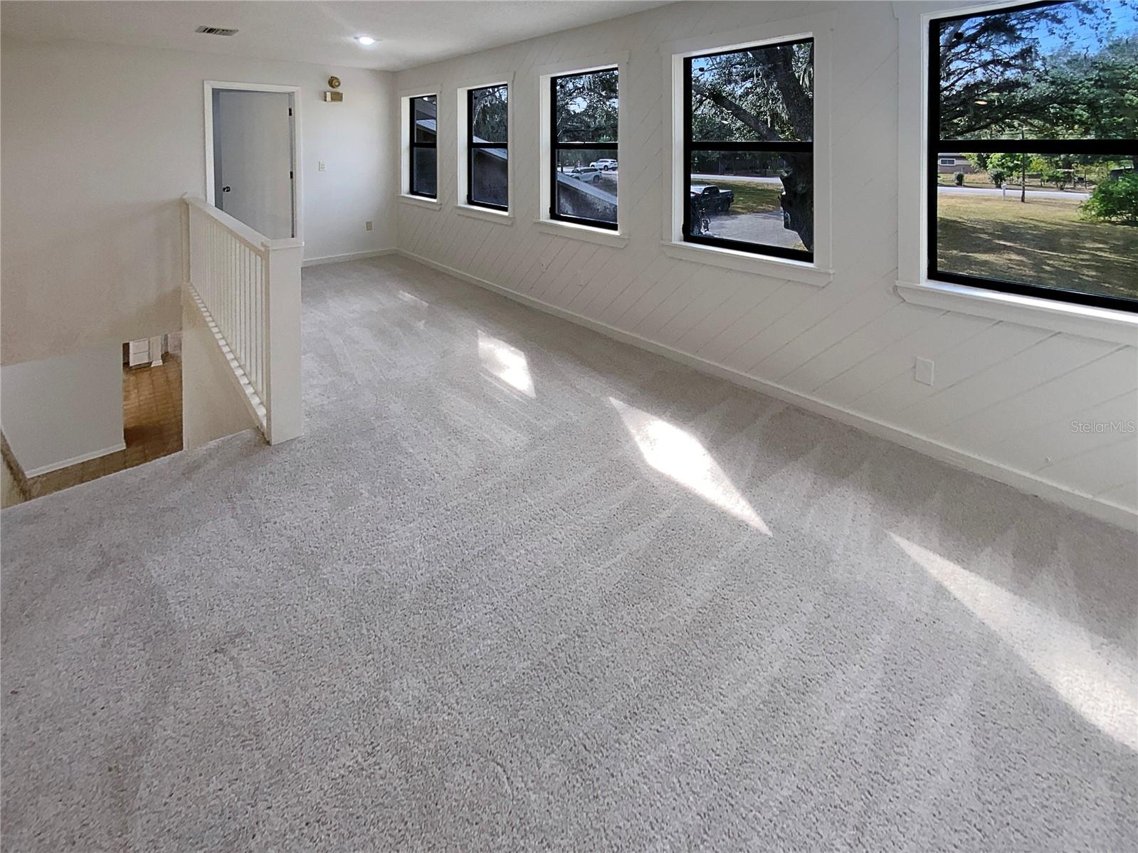 18111 LIVINGSTON AVE, LUTZ, FL, 33559