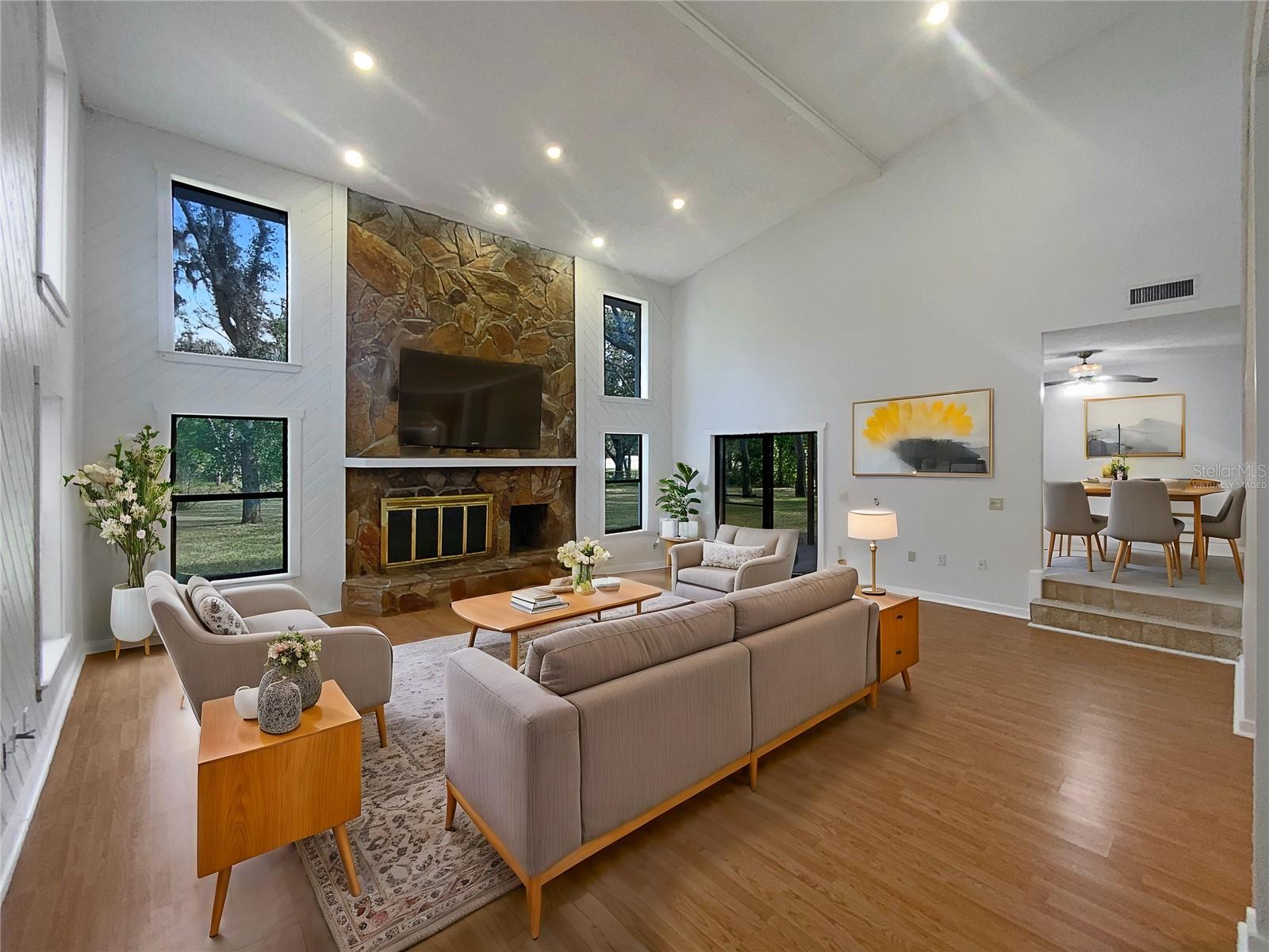 18111 LIVINGSTON AVE, LUTZ, FL, 33559