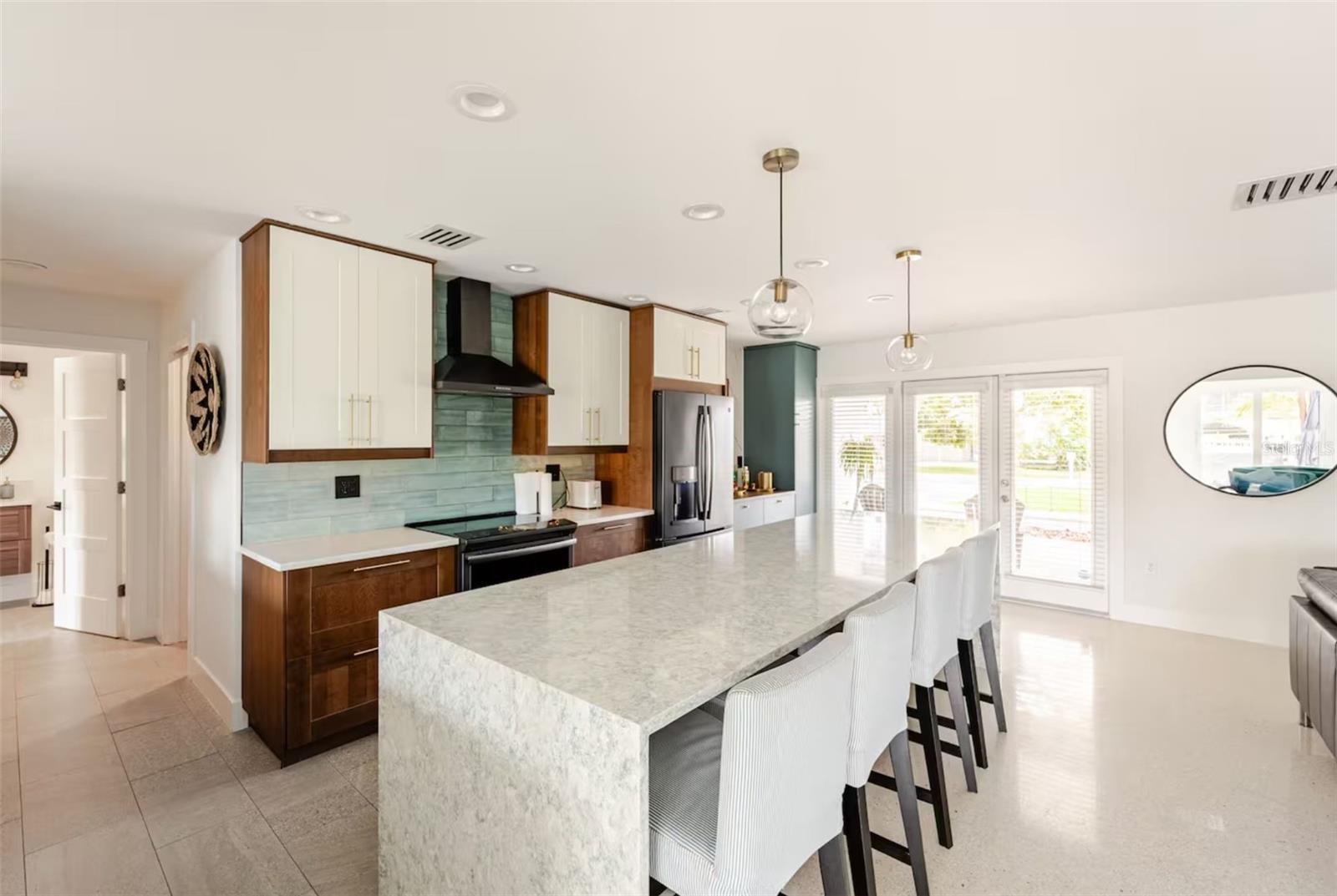 481 MAGELLAN DR, SARASOTA, FL, 34243