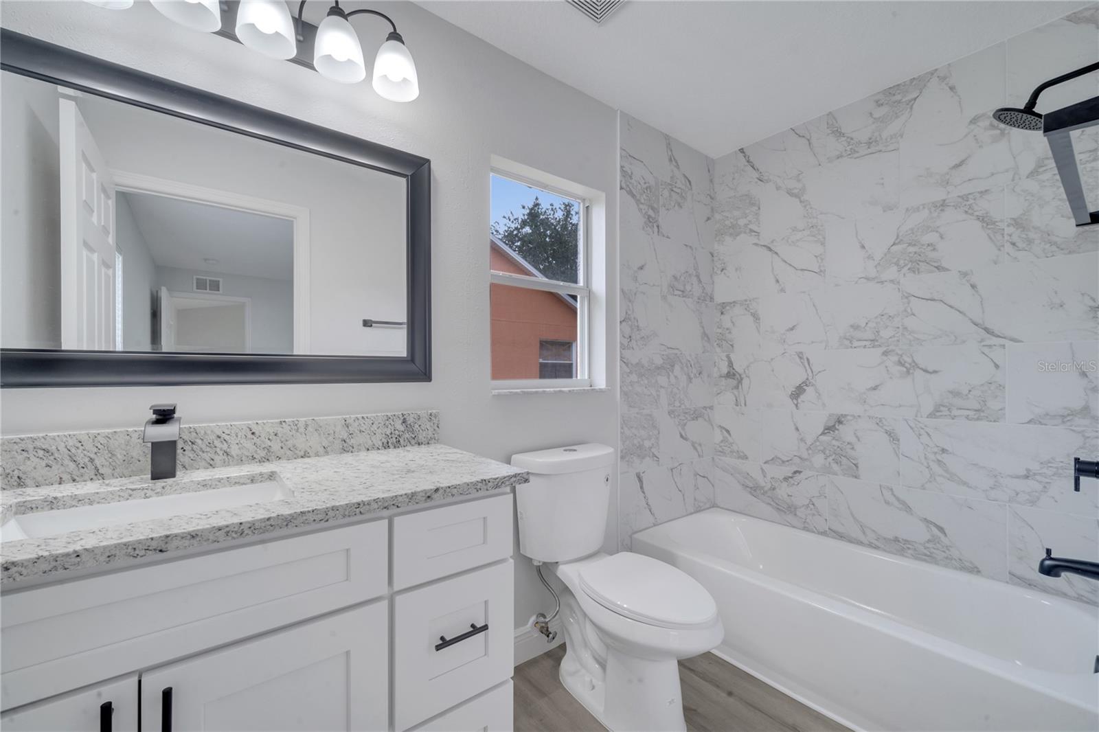 1064 TEVIS ST SE, PALM BAY, FL, 32909