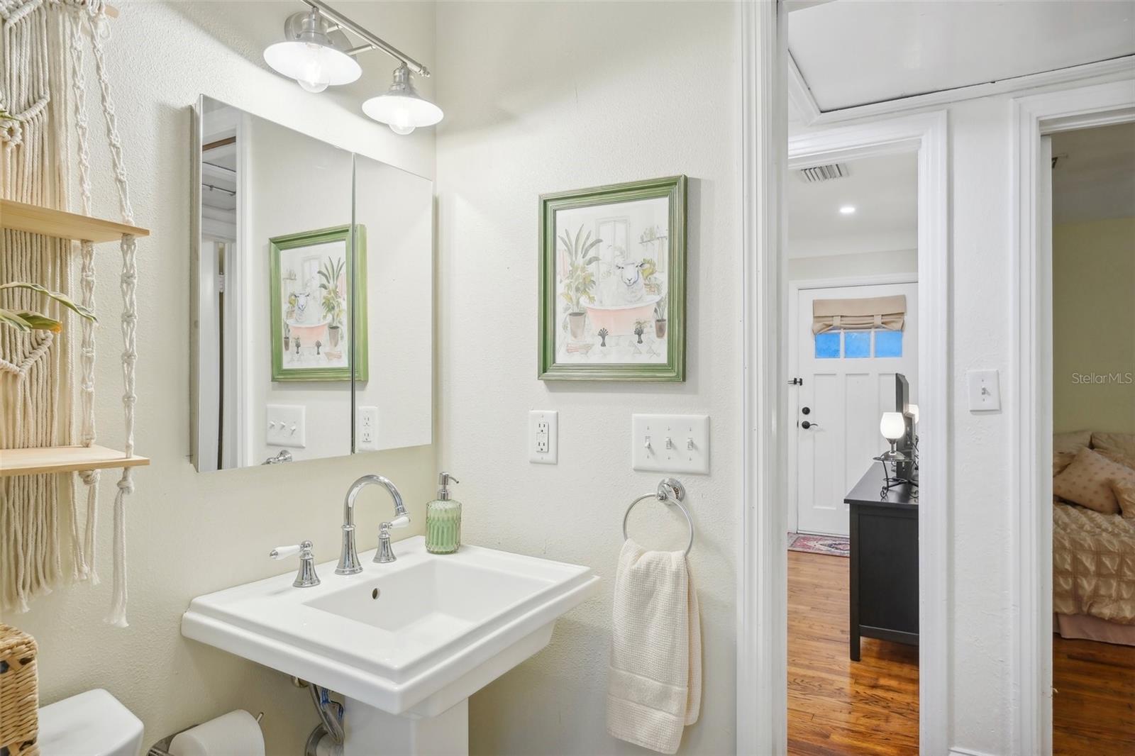 429 ROTARY PL NE, ST PETERSBURG, FL, 33703