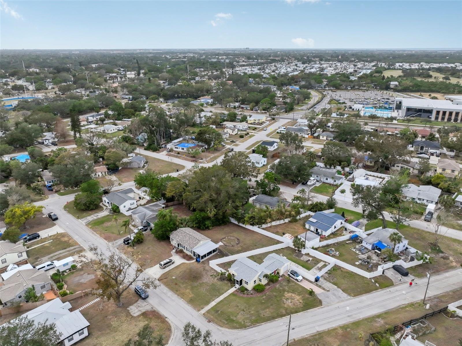 429 ROTARY PL NE, ST PETERSBURG, FL, 33703