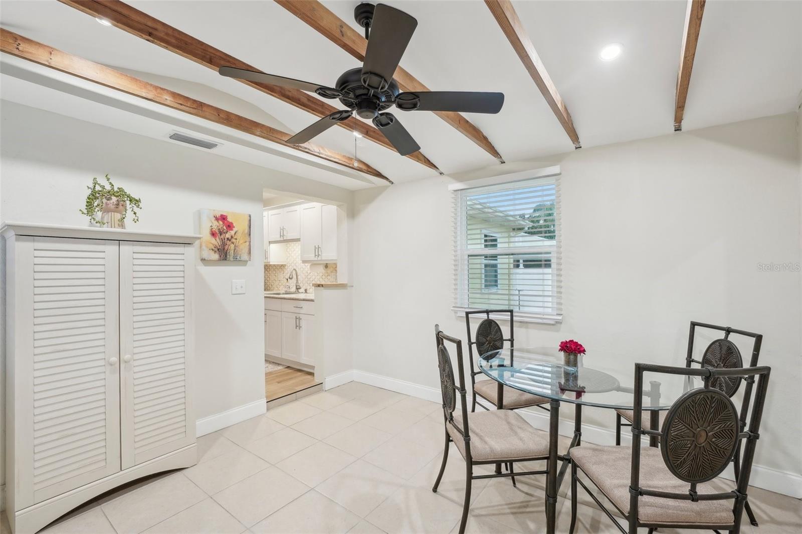 429 ROTARY PL NE, ST PETERSBURG, FL, 33703