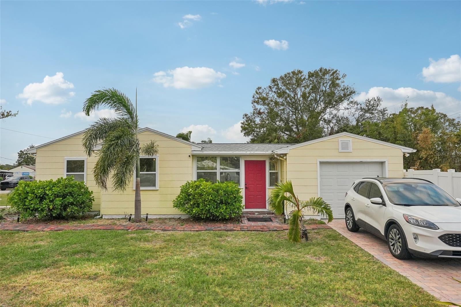 429 ROTARY PL NE, ST PETERSBURG, FL, 33703