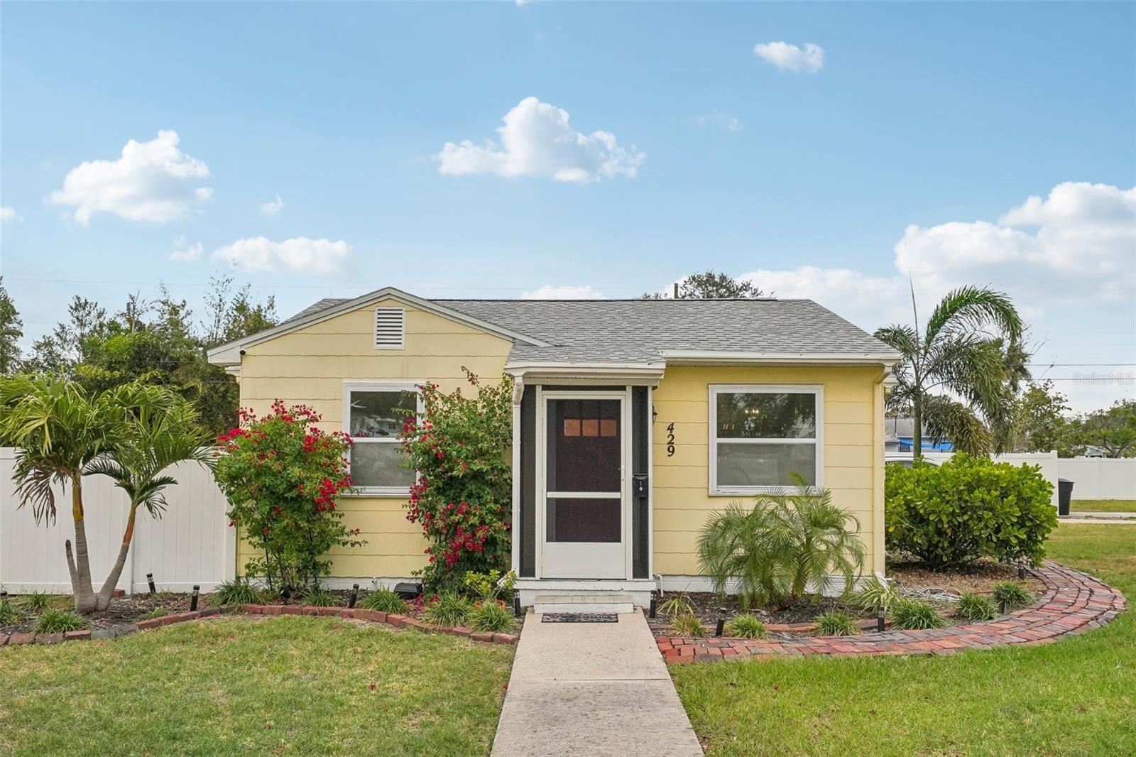 429 ROTARY PL NE, ST PETERSBURG, FL, 33703