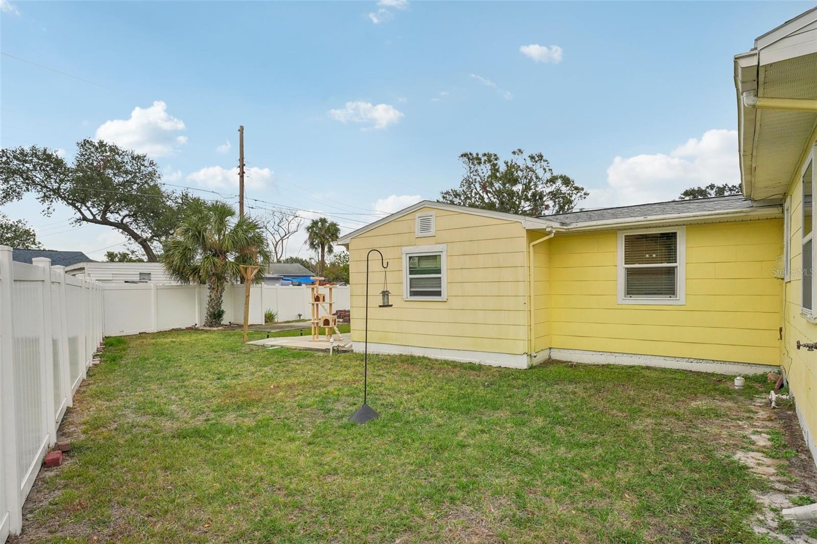 429 ROTARY PL NE, ST PETERSBURG, FL, 33703