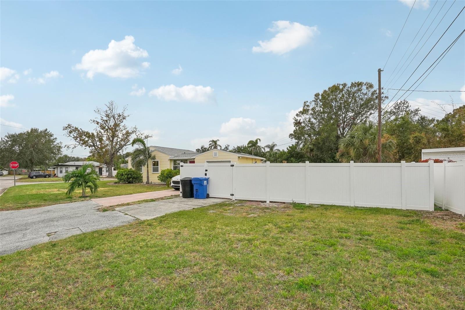 429 ROTARY PL NE, ST PETERSBURG, FL, 33703