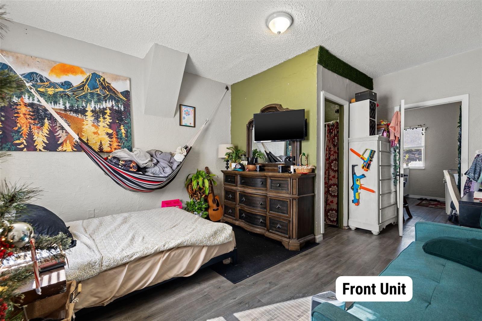 905 JAMES AVE S, ST PETERSBURG, FL, 33705