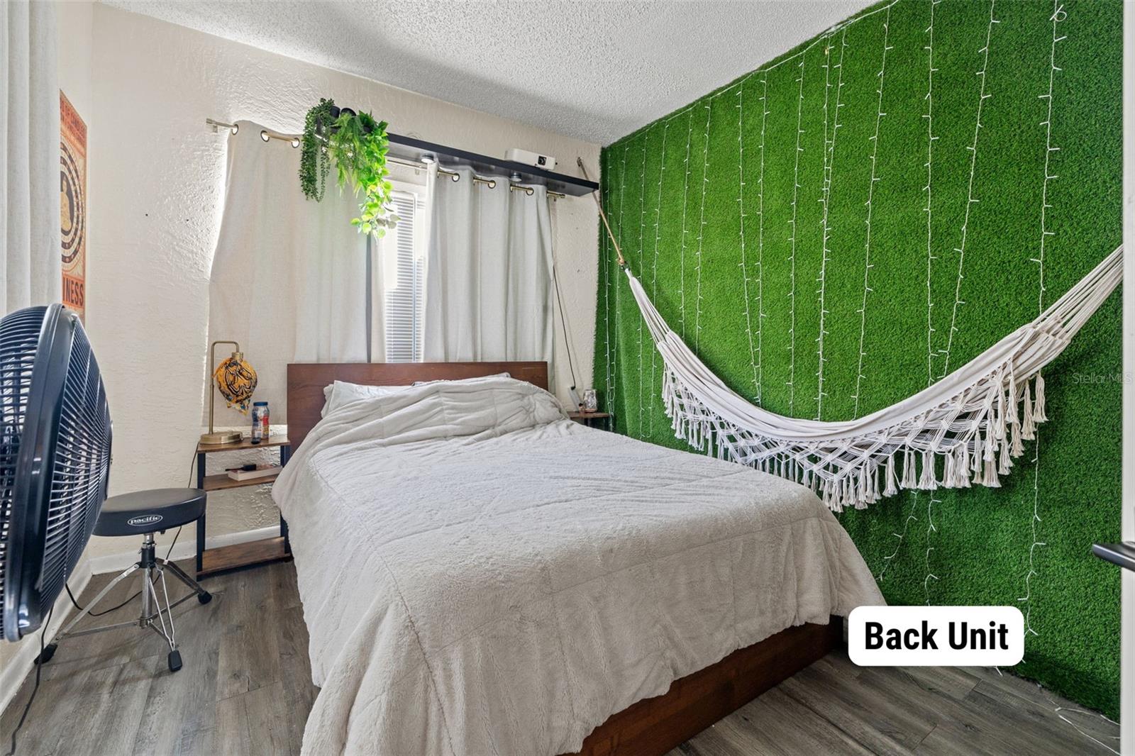 905 JAMES AVE S, ST PETERSBURG, FL, 33705