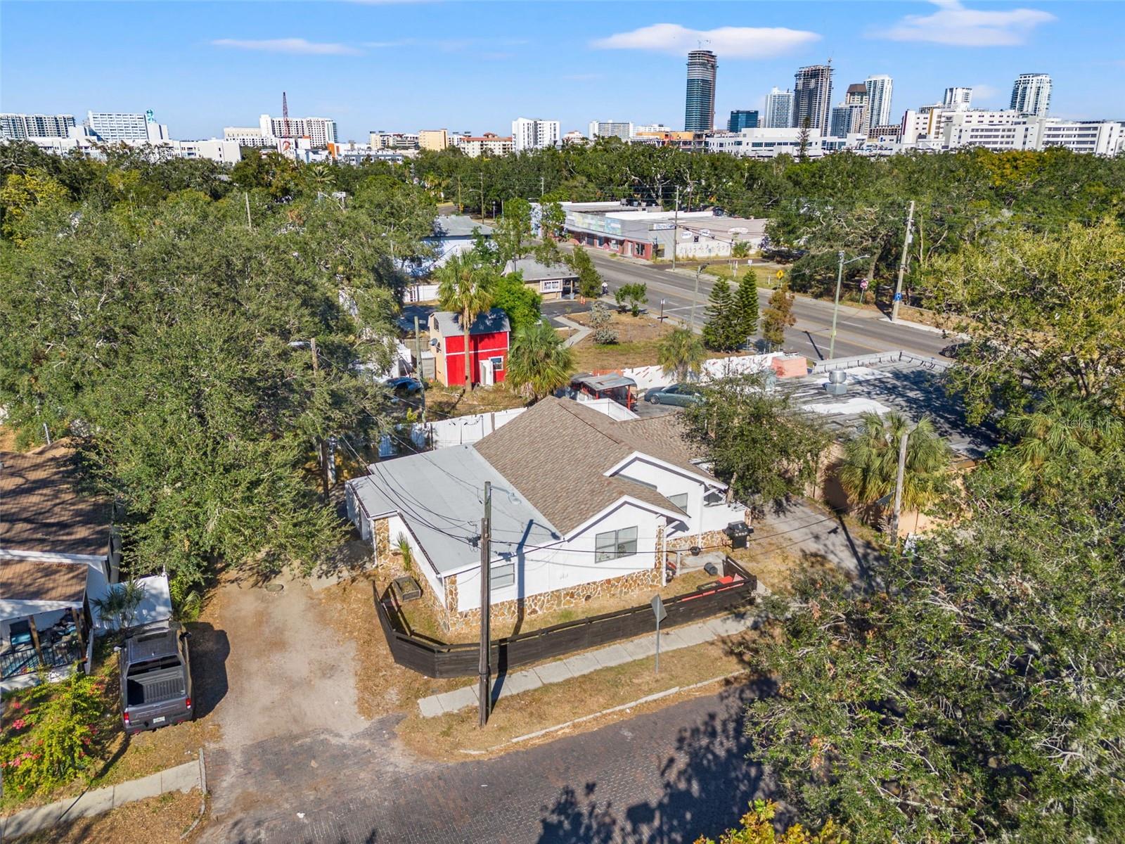 905 JAMES AVE S, ST PETERSBURG, FL, 33705