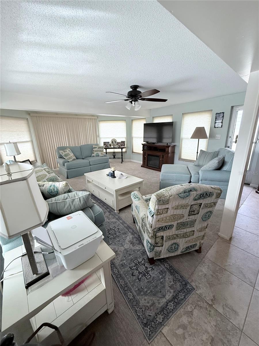 644 BLUE LN NW, PORT CHARLOTTE, FL, 33952