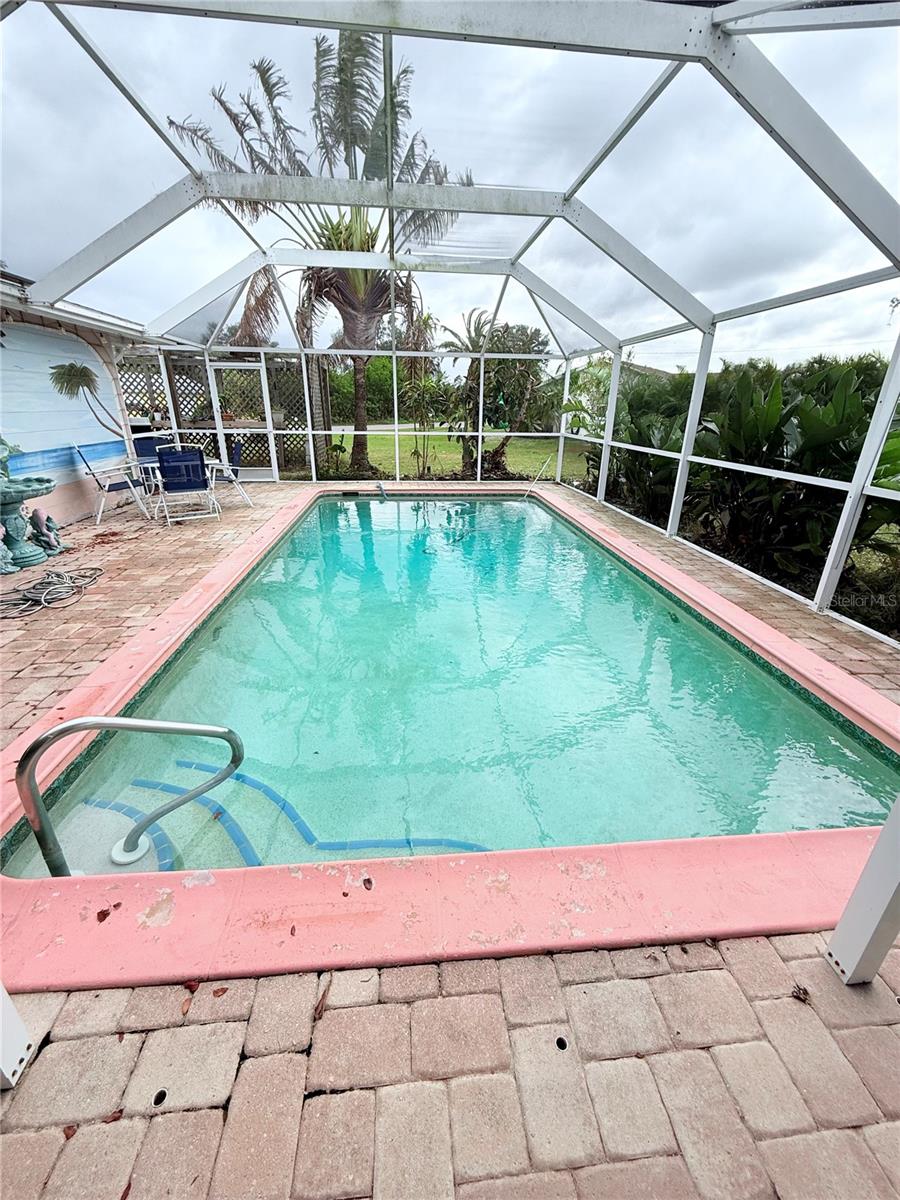 644 BLUE LN NW, PORT CHARLOTTE, FL, 33952
