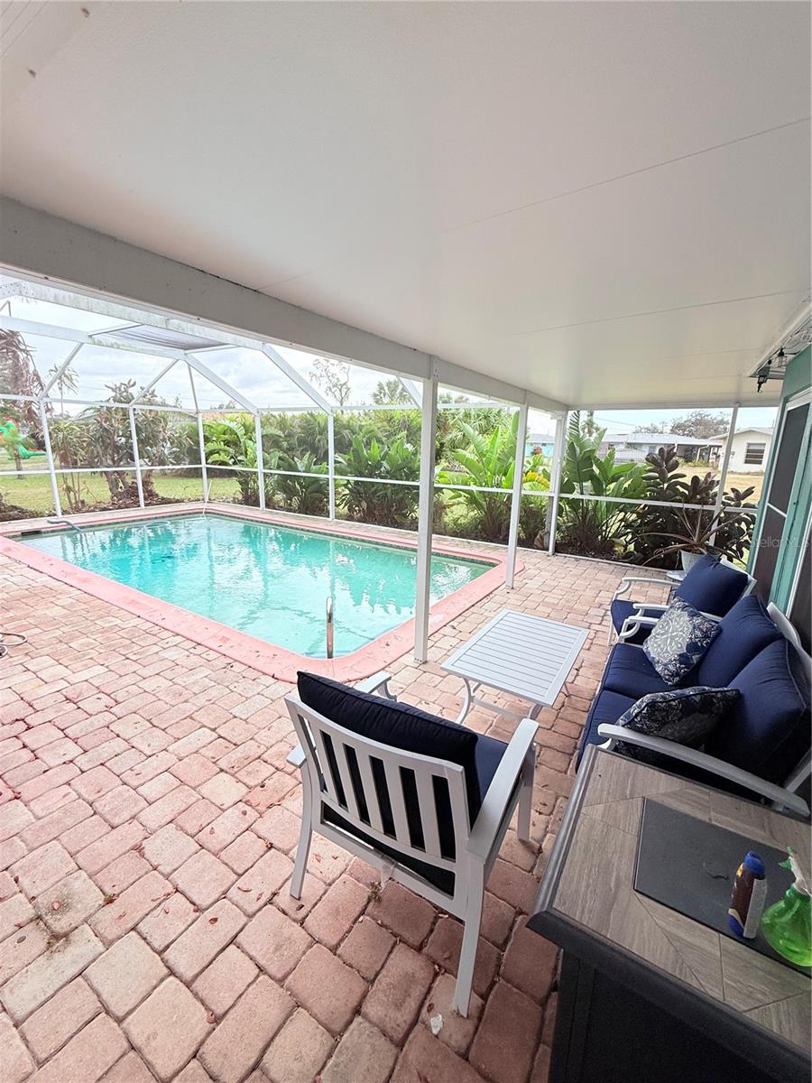 644 BLUE LN NW, PORT CHARLOTTE, FL, 33952