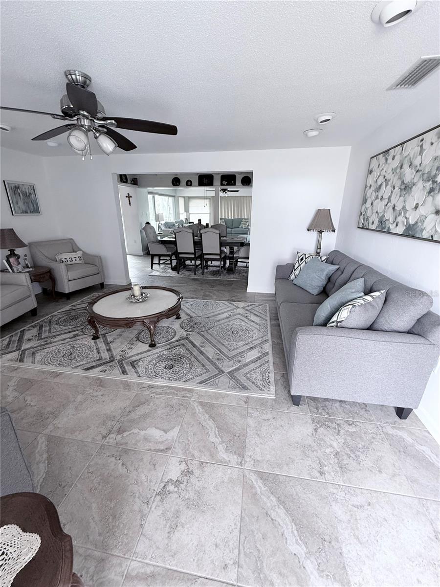 644 BLUE LN NW, PORT CHARLOTTE, FL, 33952