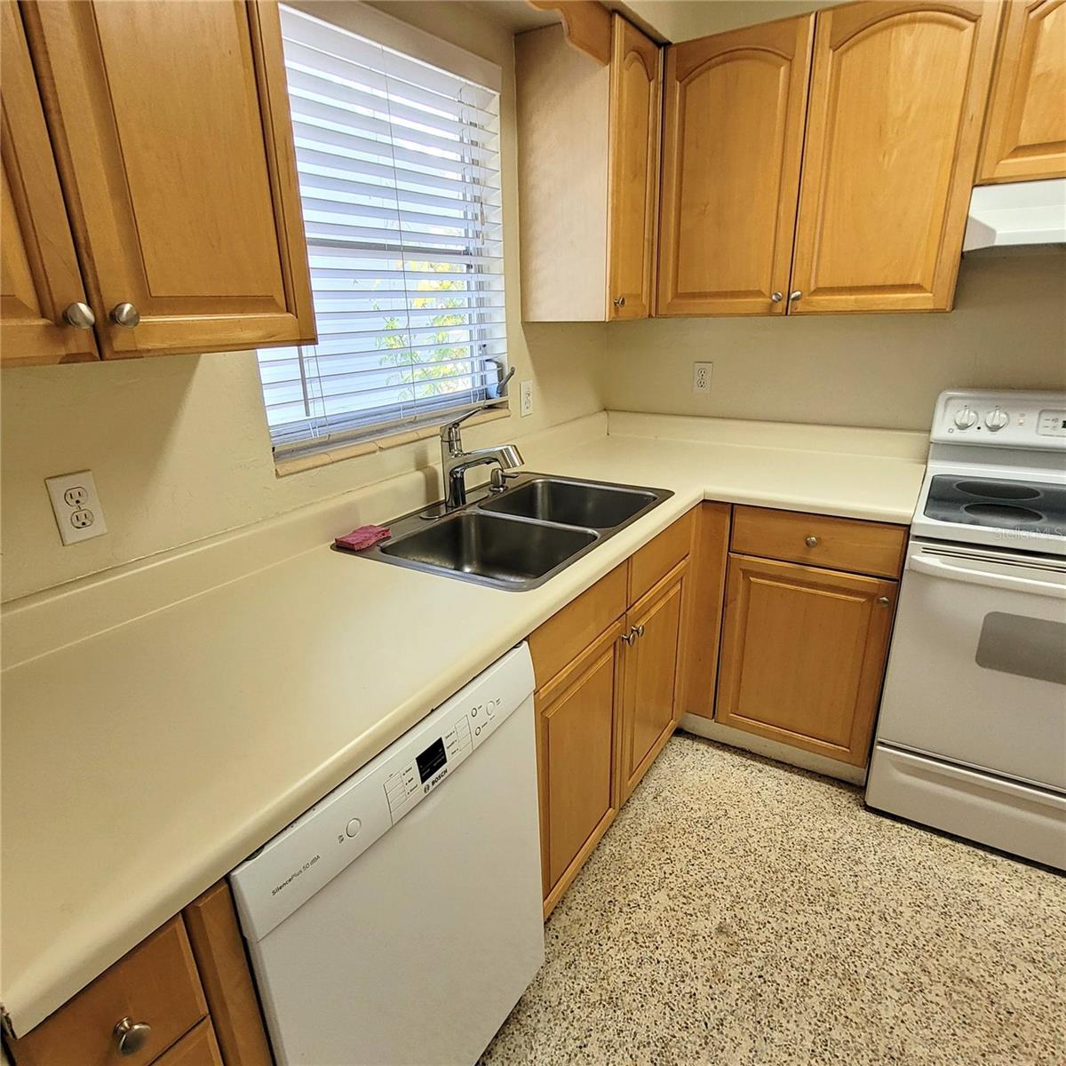 2253 ARLINGTON ST, SARASOTA, FL, 34239