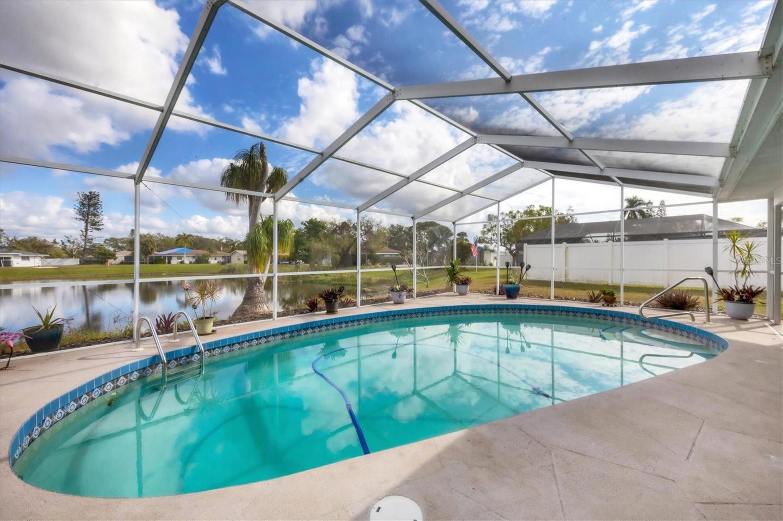 2215 39TH ST W, BRADENTON, FL, 34205
