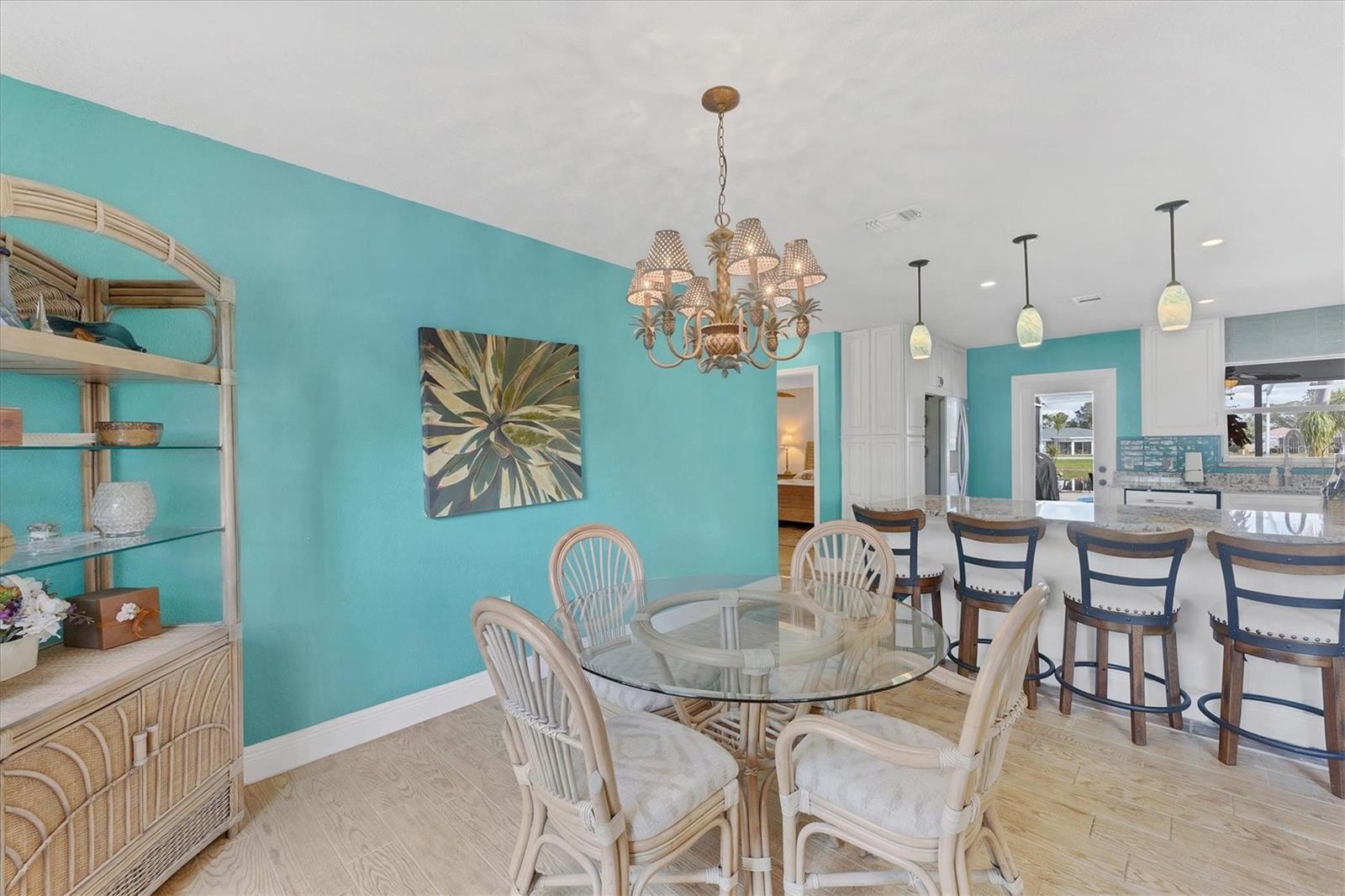 2215 39TH ST W, BRADENTON, FL, 34205