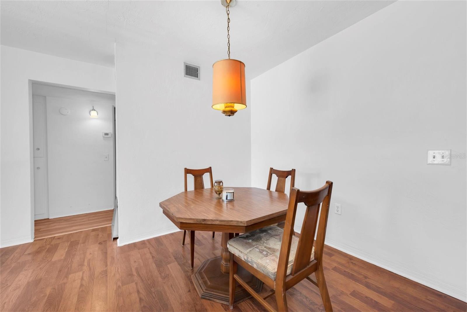 2021 AUSTRALIA WAY #33, CLEARWATER, FL, 33763