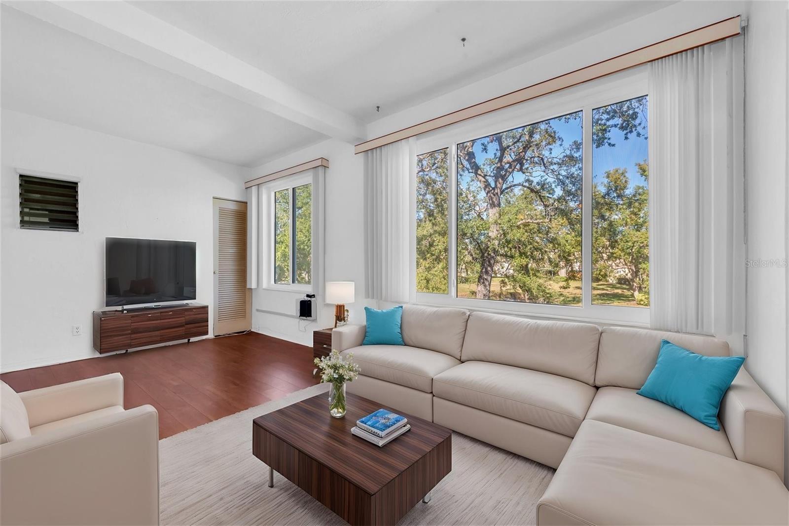 2021 AUSTRALIA WAY #33, CLEARWATER, FL, 33763