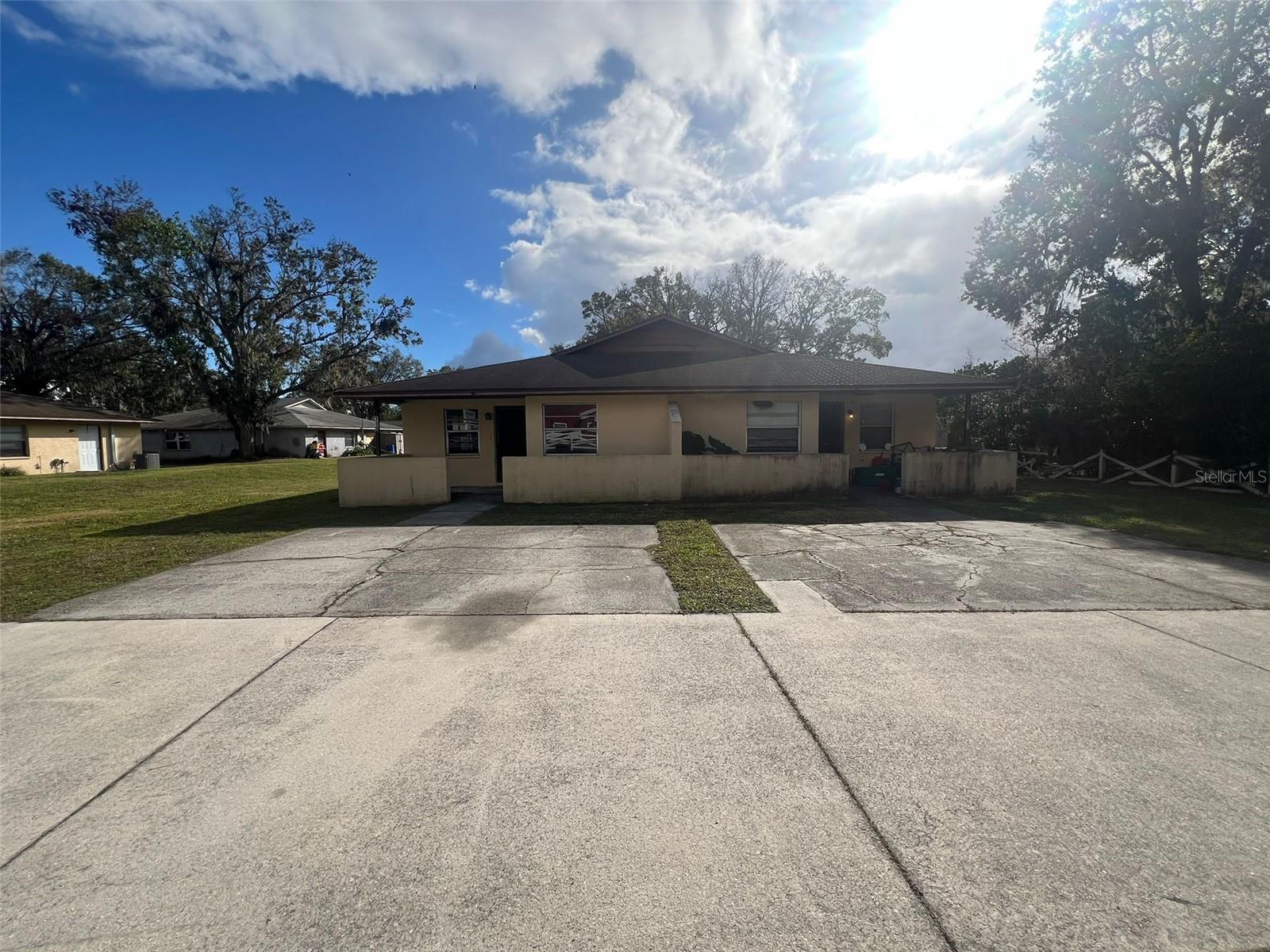110 -112 W DAUGHTERY RD #110/112, LAKELAND, FL, 33809