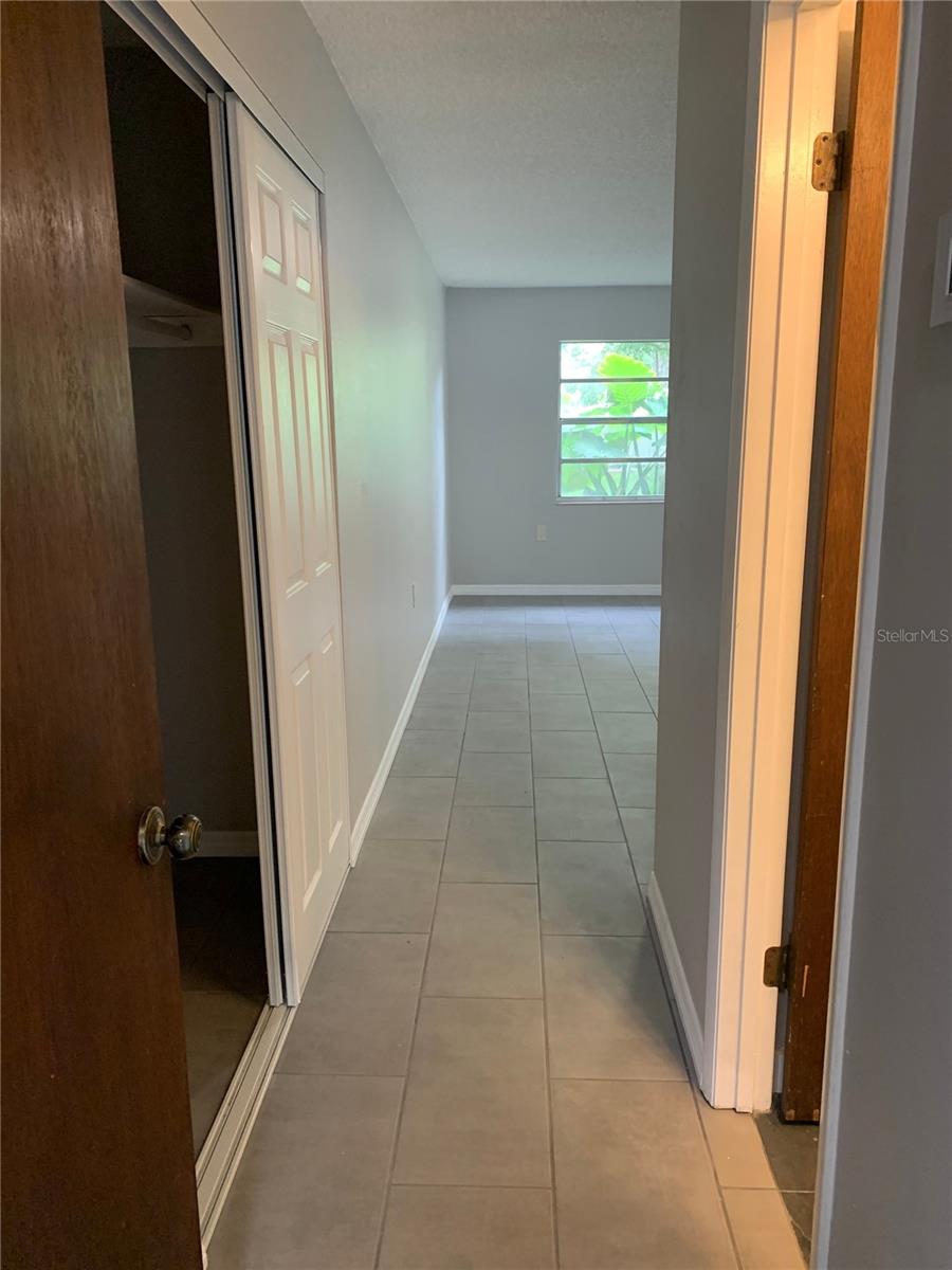 110 -112 W DAUGHTERY RD #110/112, LAKELAND, FL, 33809