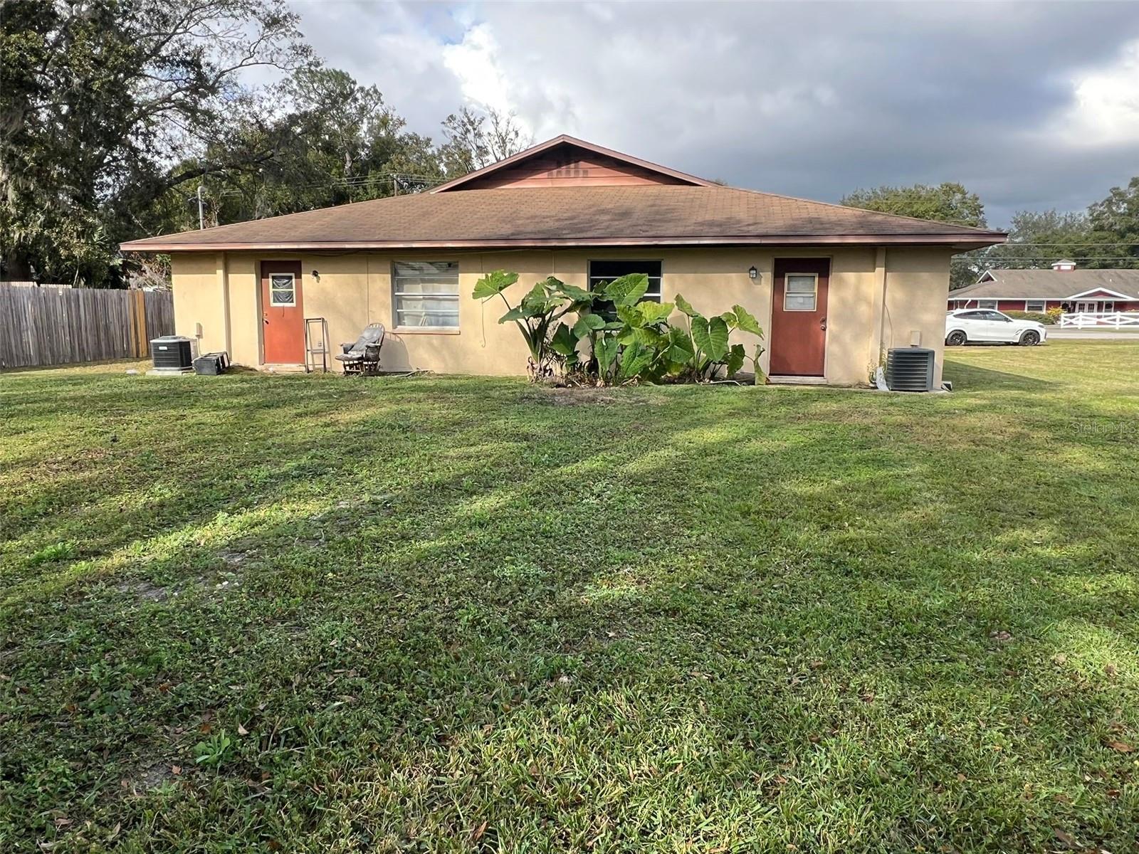 110 -112 W DAUGHTERY RD #110/112, LAKELAND, FL, 33809