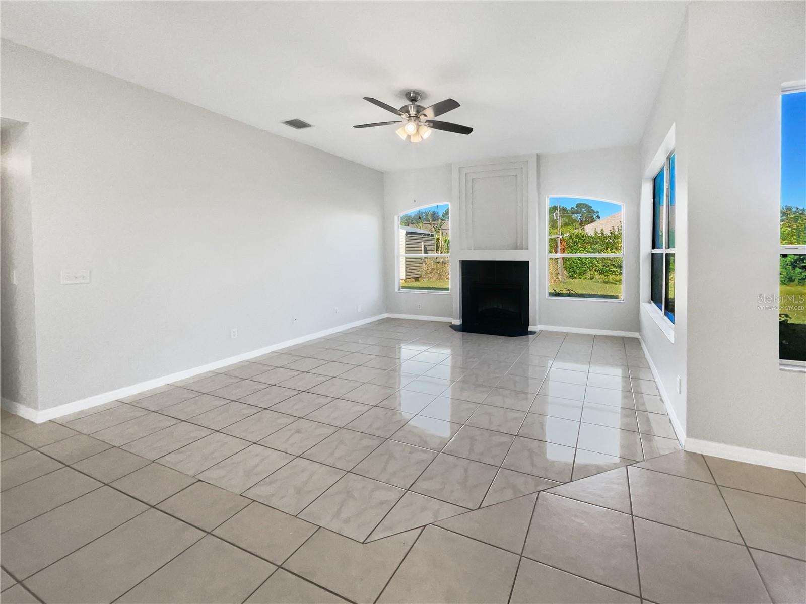 10 FERNGATE LN, PALM COAST, FL, 32137