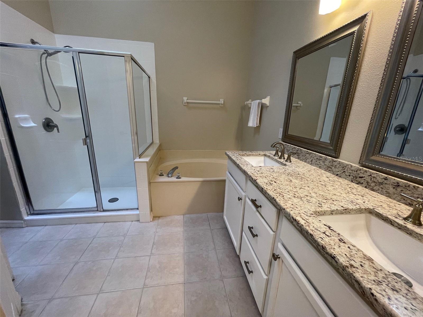 808 N LAKE CLAIRE CIR, OVIEDO, FL, 32765