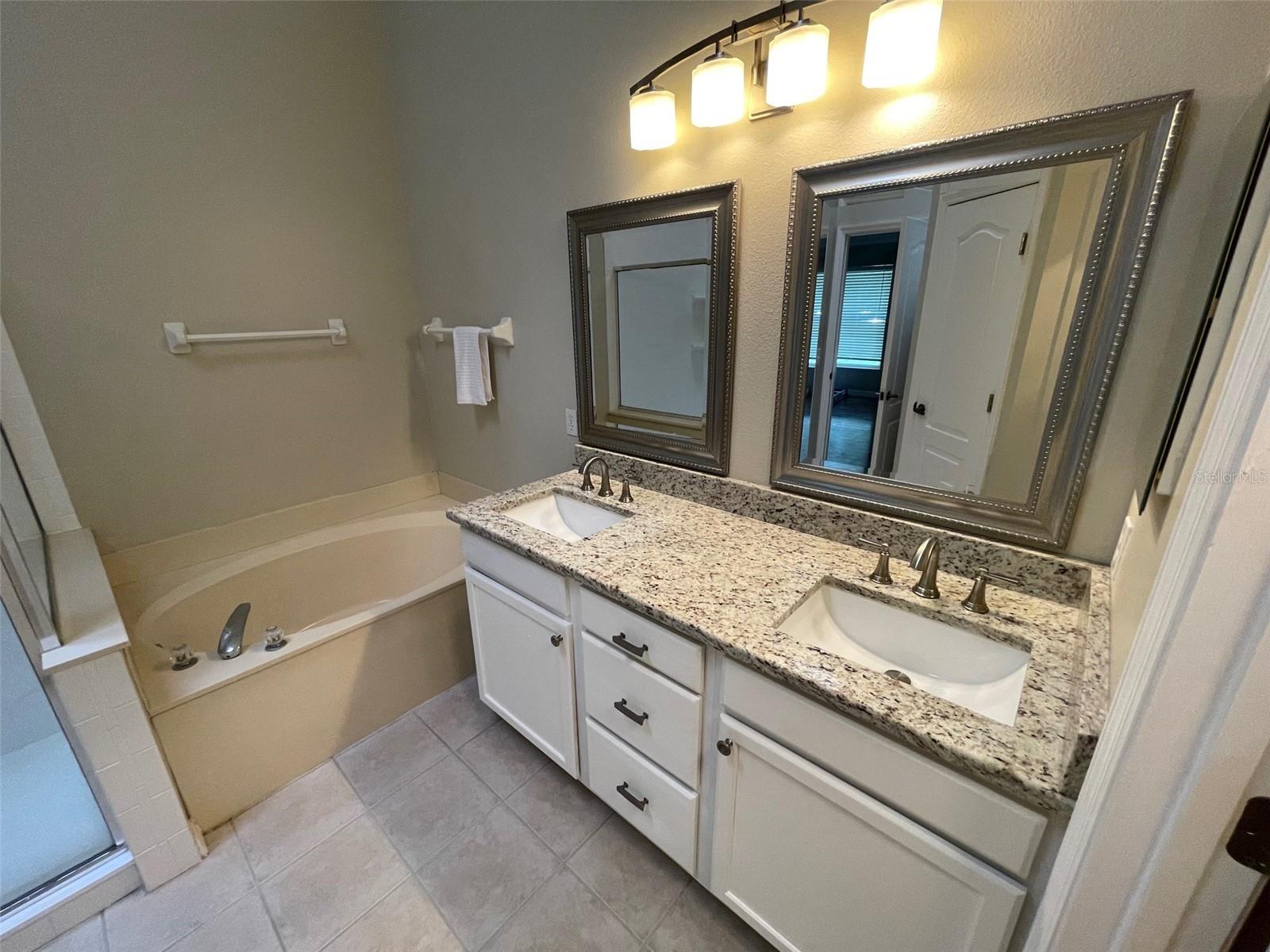 808 N LAKE CLAIRE CIR, OVIEDO, FL, 32765