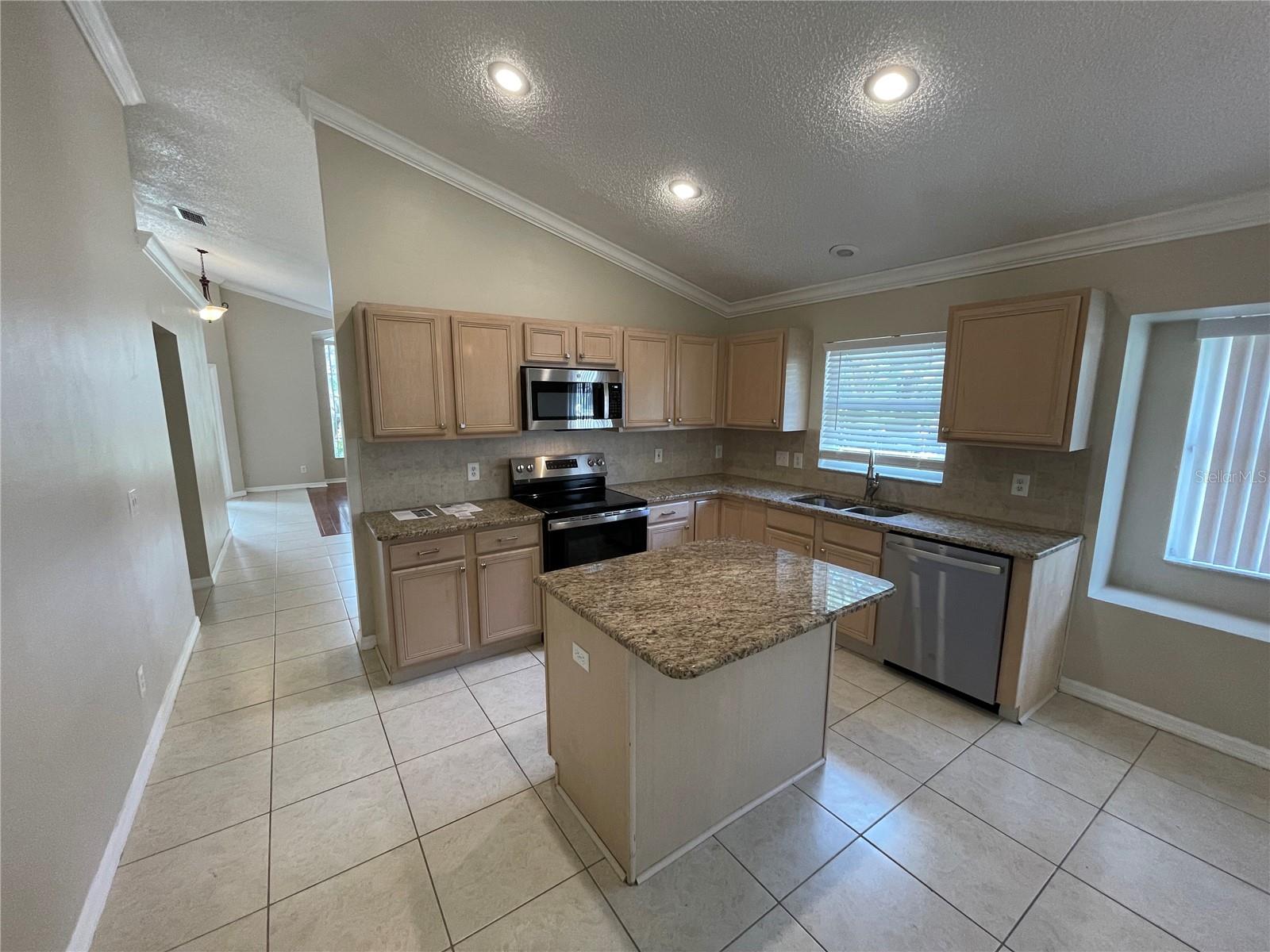 808 N LAKE CLAIRE CIR, OVIEDO, FL, 32765