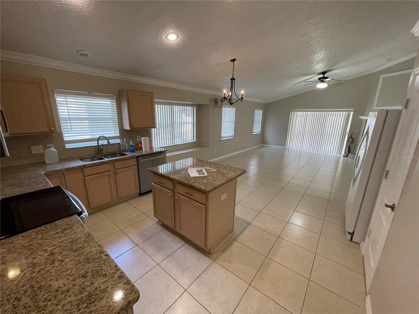 808 N LAKE CLAIRE CIR, OVIEDO, FL, 32765