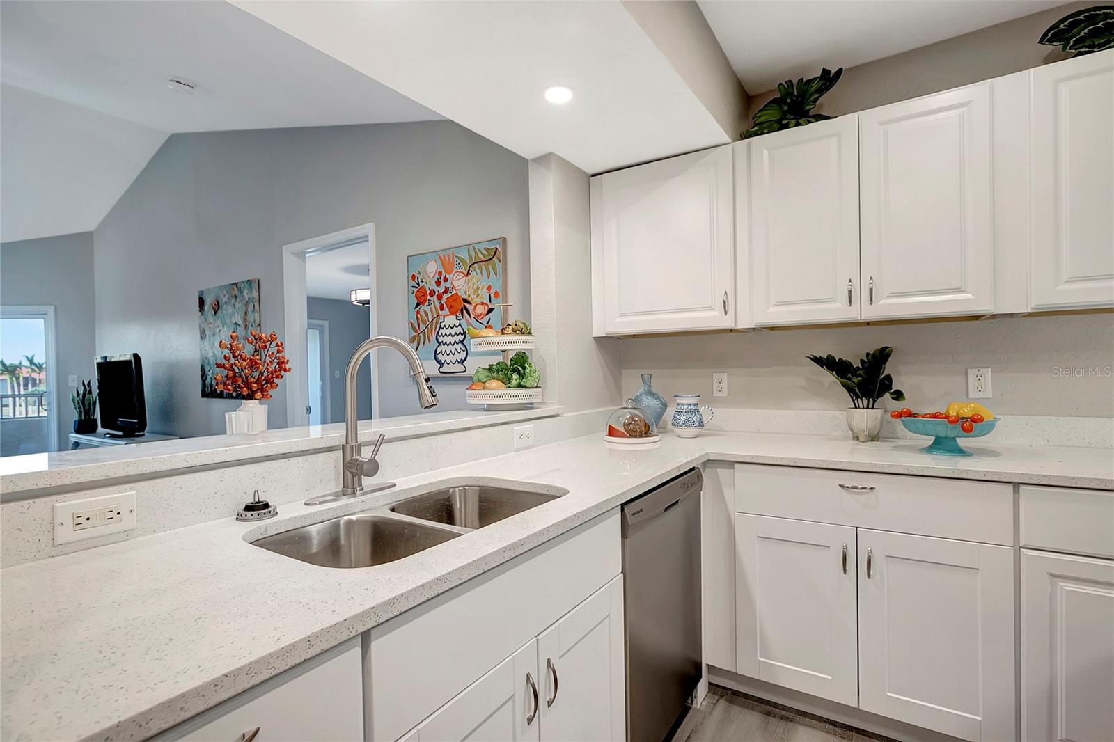 2323 FEATHER SOUND DR #310, CLEARWATER, FL, 33762