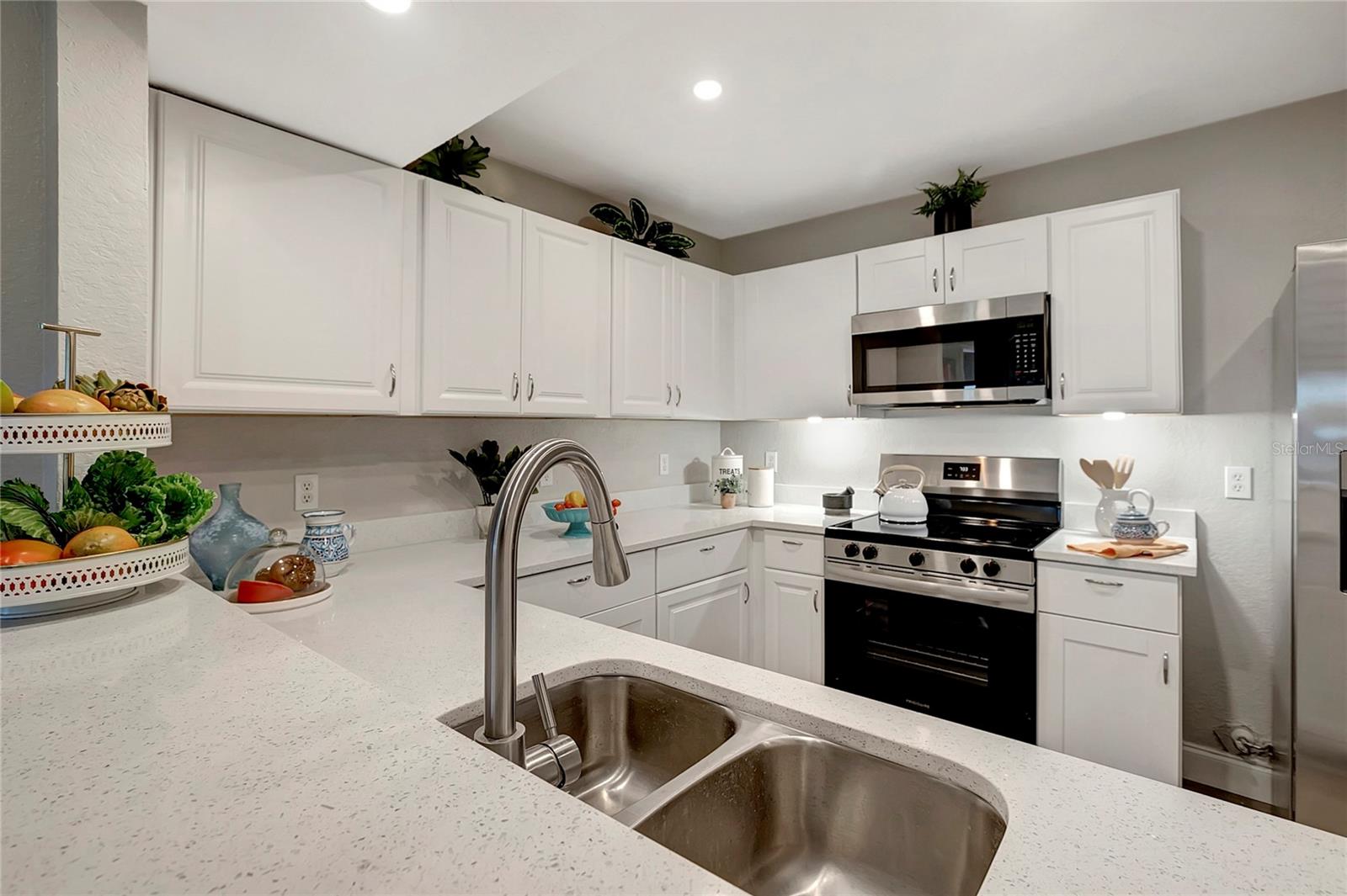 2323 FEATHER SOUND DR #310, CLEARWATER, FL, 33762