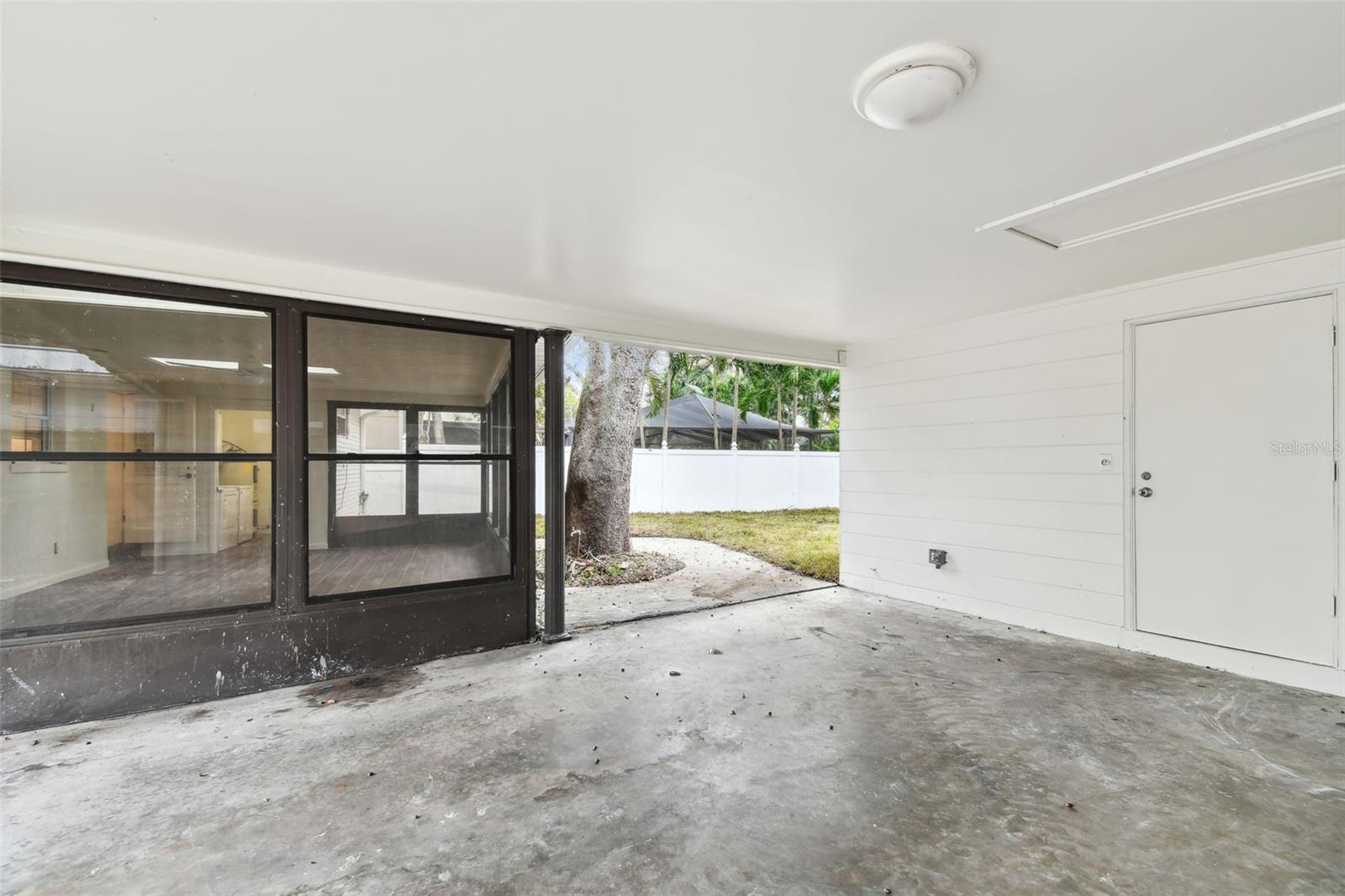3322 W DORCHESTER ST, TAMPA, FL, 33611
