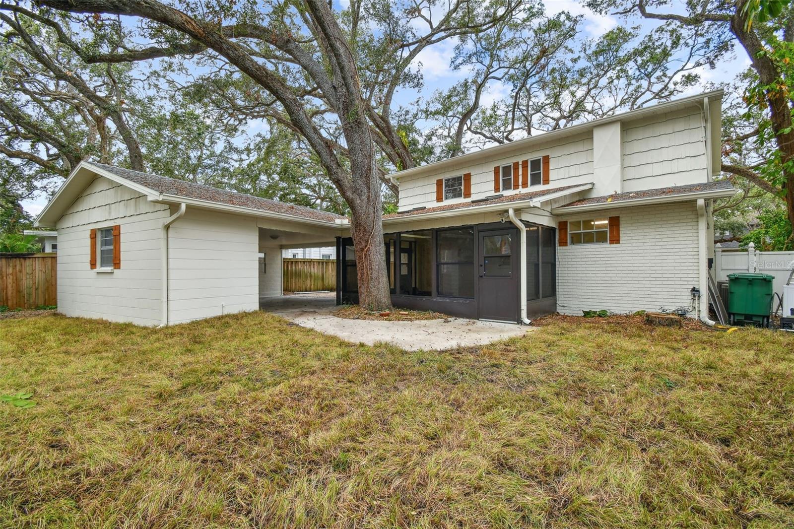 3322 W DORCHESTER ST, TAMPA, FL, 33611