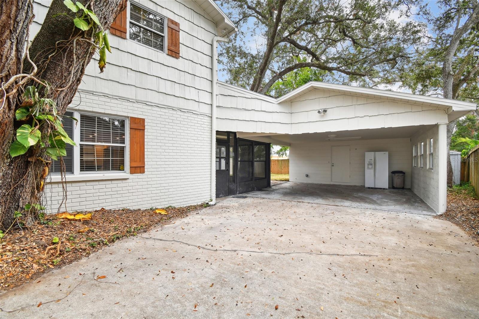 3322 W DORCHESTER ST, TAMPA, FL, 33611