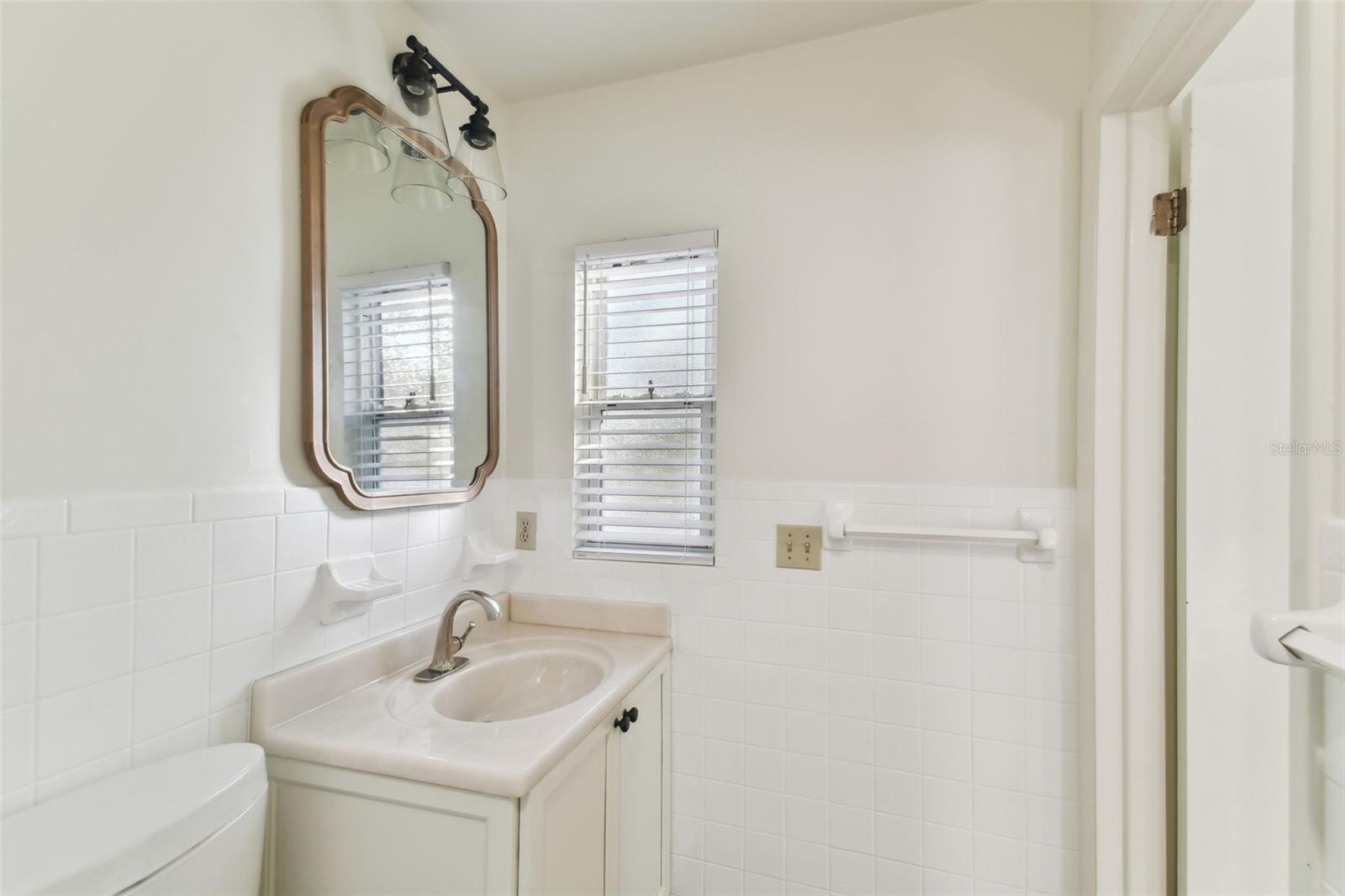 3322 W DORCHESTER ST, TAMPA, FL, 33611